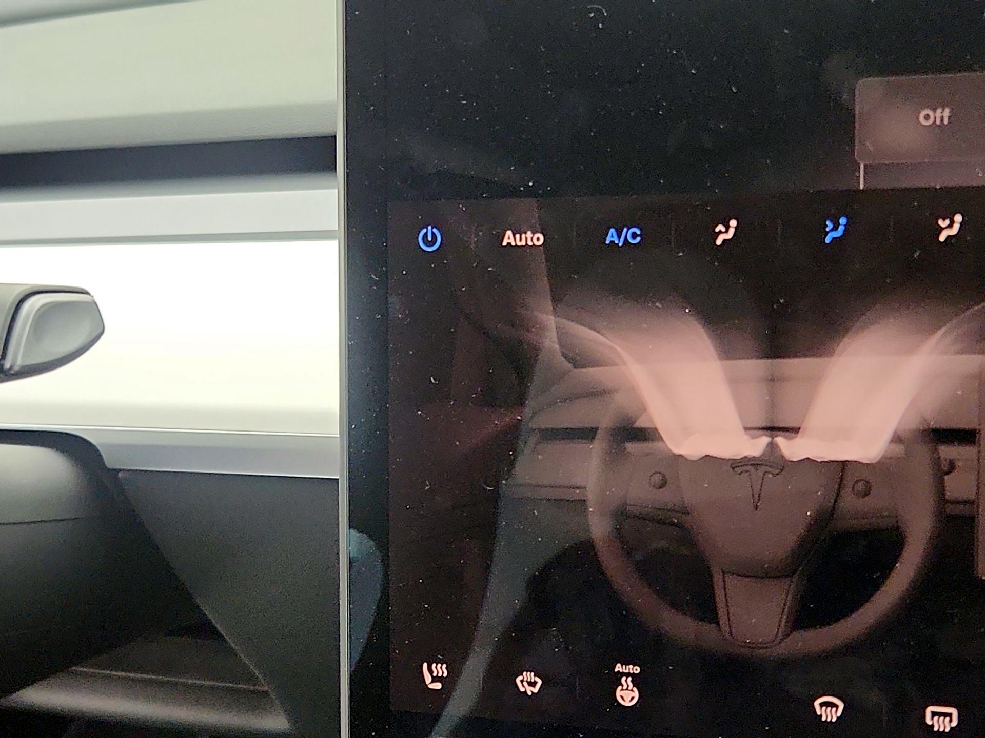 Thumbnail: 2023 Tesla Model 3 - 16