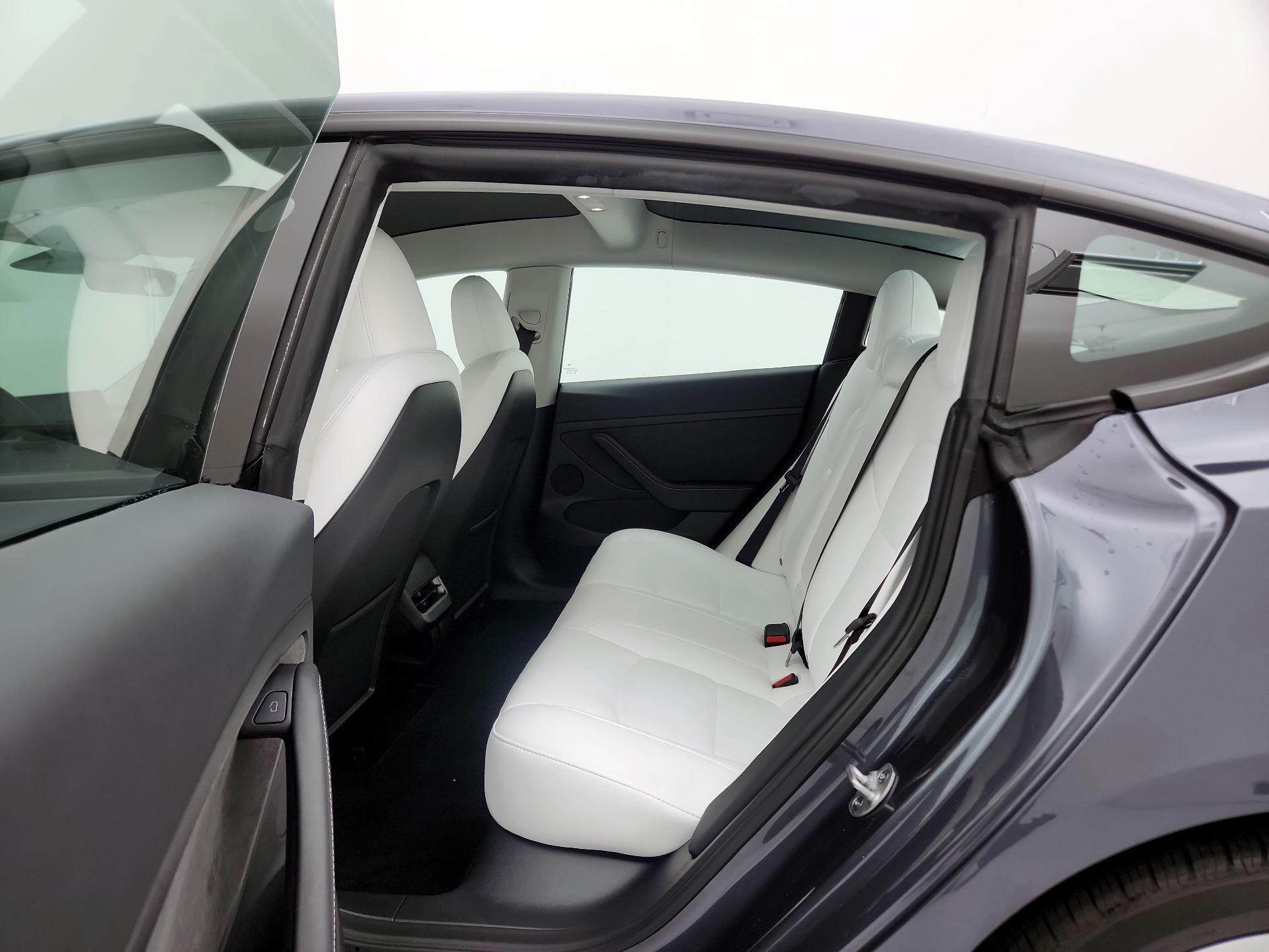 Thumbnail: 2023 Tesla Model 3 - 20