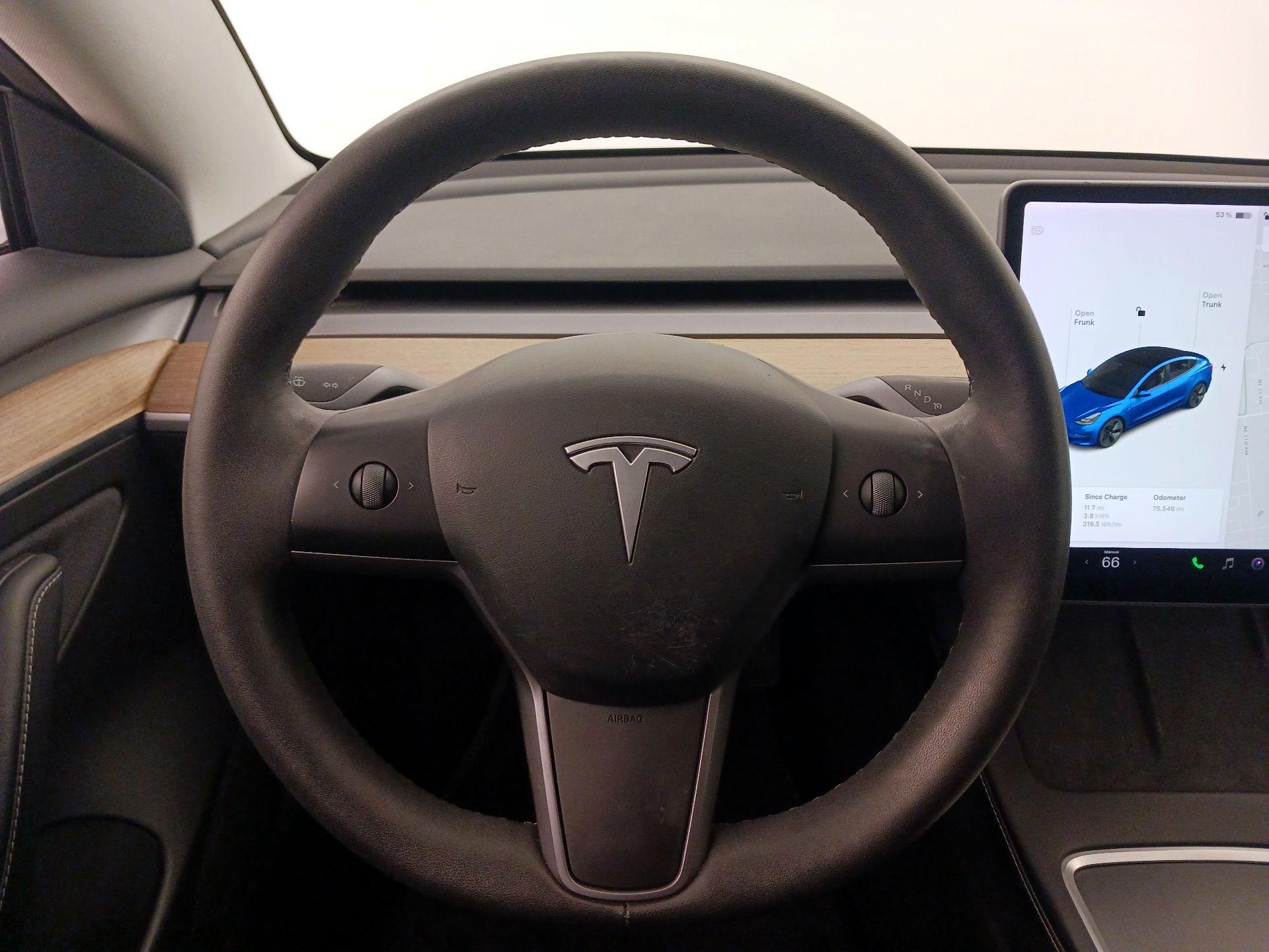 Thumbnail: 2021 Tesla Model 3 - 10