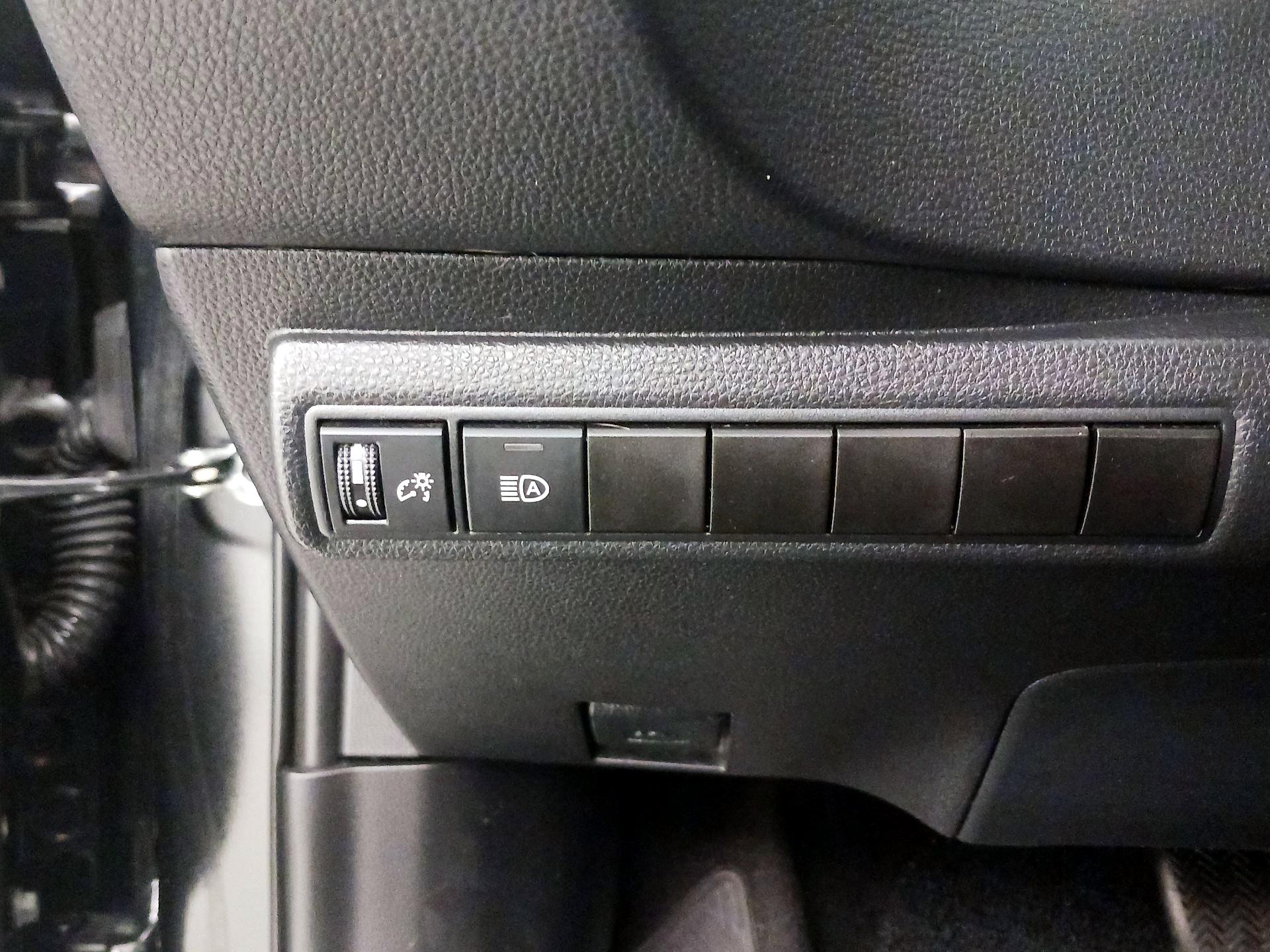 Thumbnail: 2020 Toyota Corolla - 13