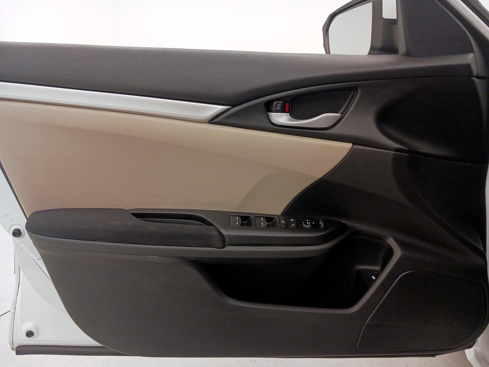 Thumbnail: 2019 Honda Civic - 12