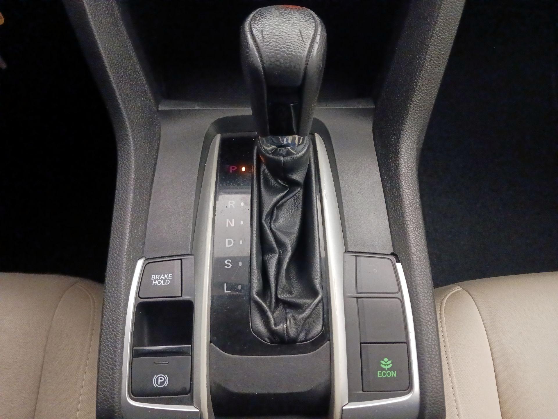 Thumbnail: 2019 Honda Civic - 17