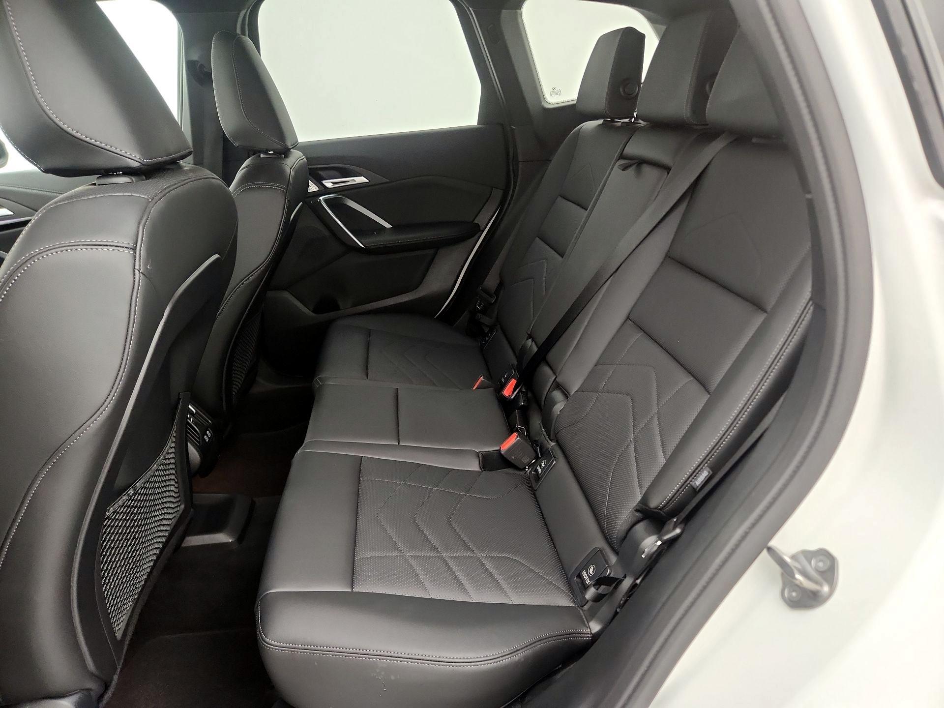 Thumbnail: 2024 BMW X1 - 18