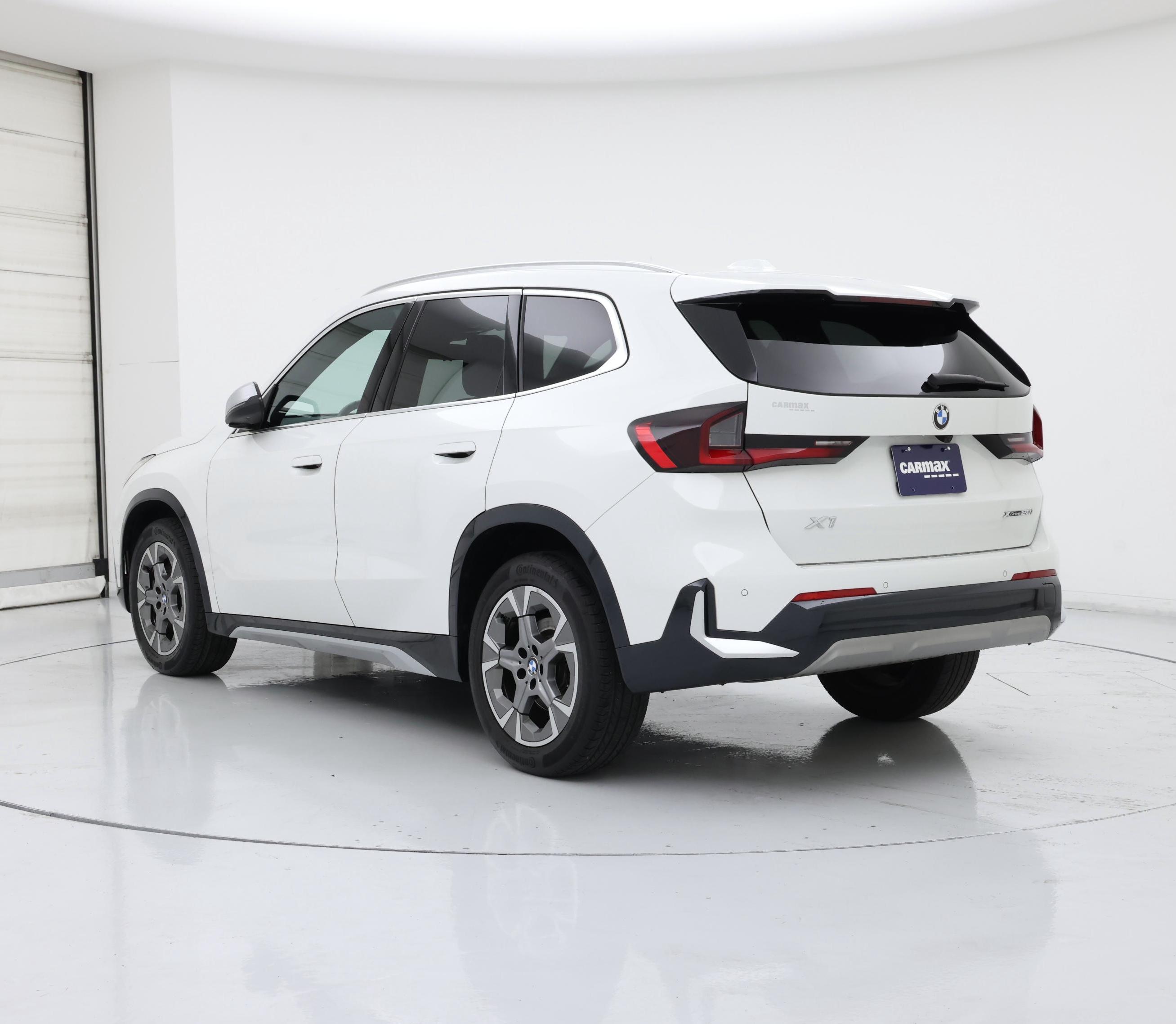 Thumbnail: 2024 BMW X1 - 2