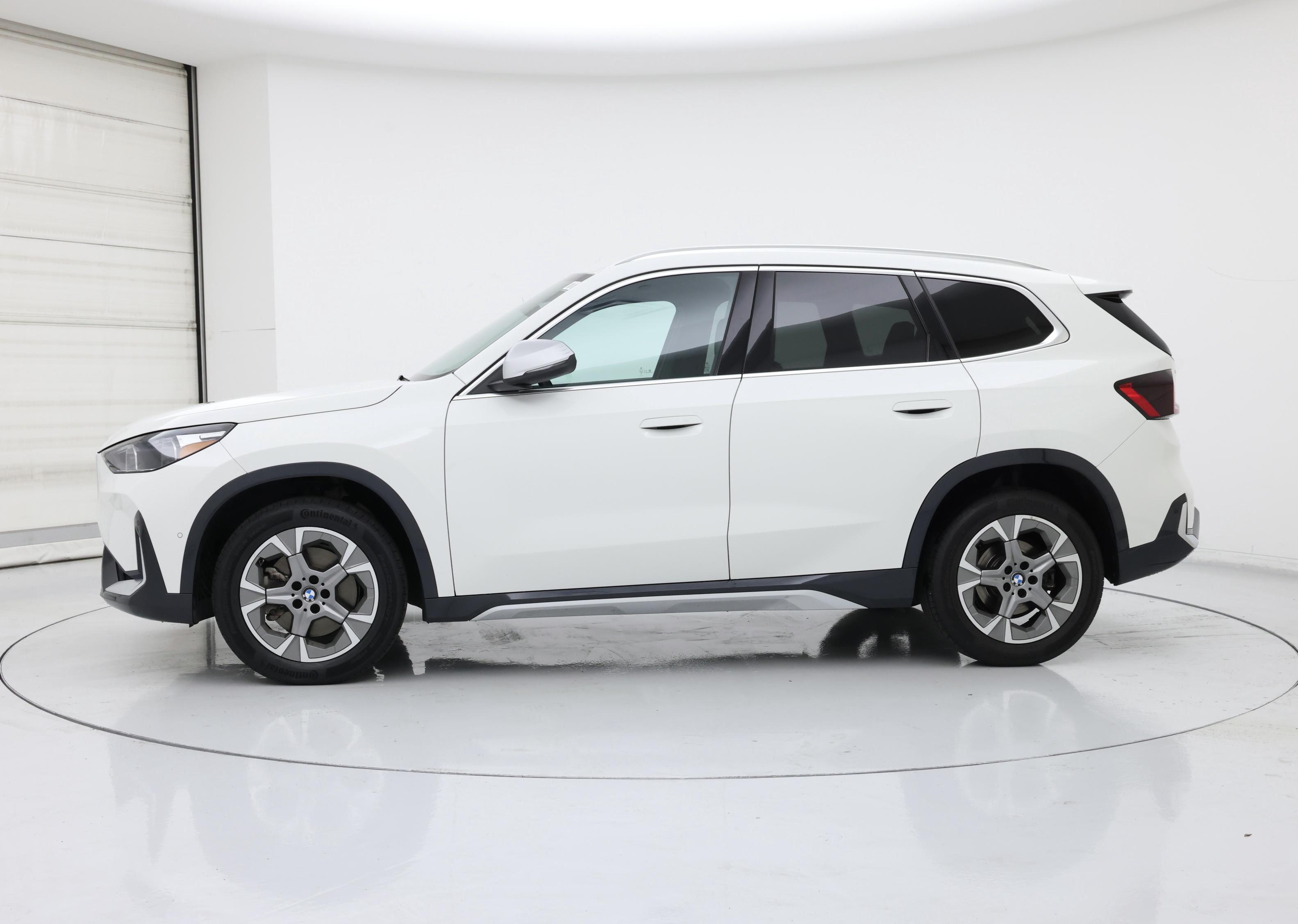 Thumbnail: 2024 BMW X1 - 3