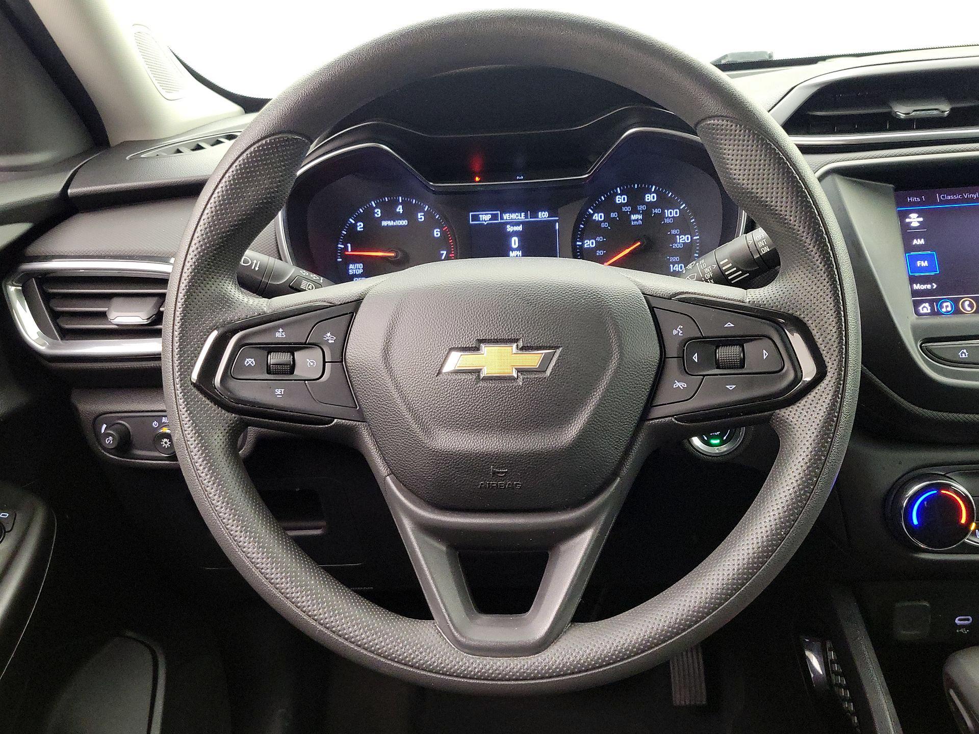 Thumbnail: 2022 Chevrolet TrailBlazer - 10