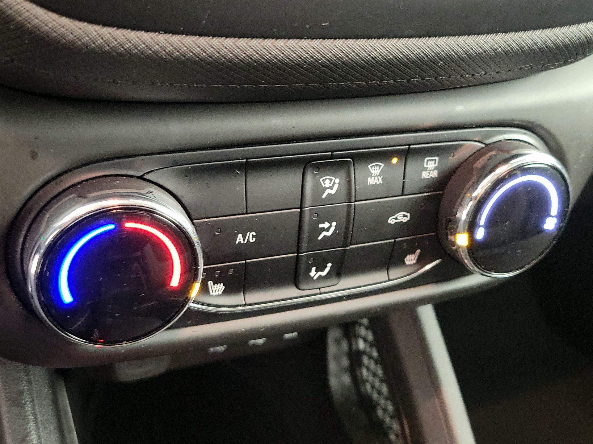 Thumbnail: 2022 Chevrolet TrailBlazer - 16