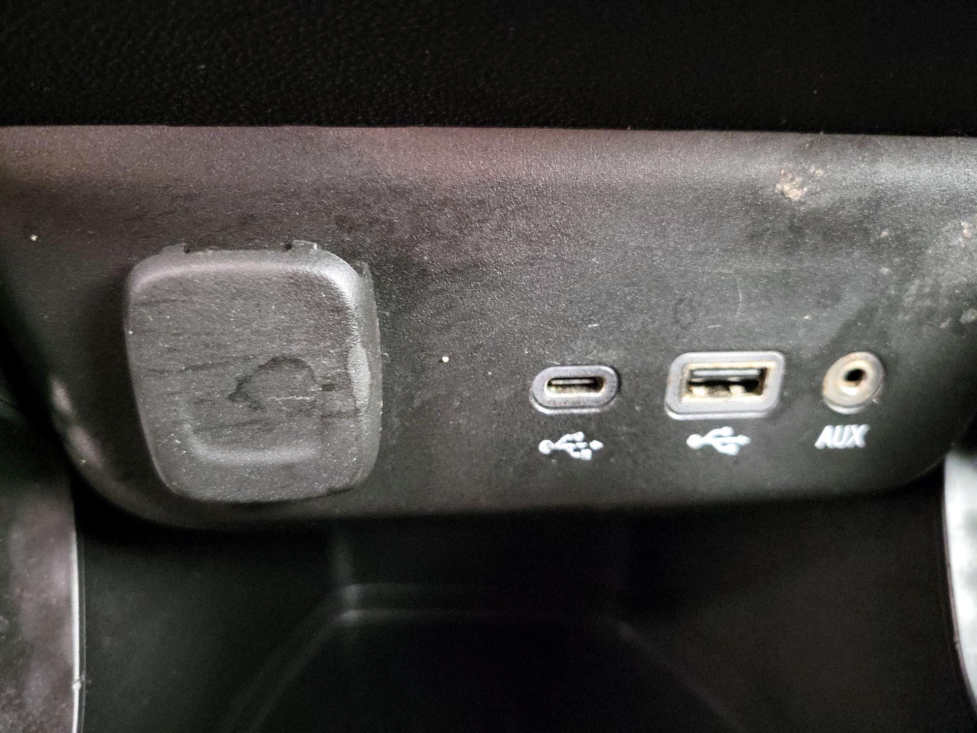 Thumbnail: 2022 Chevrolet TrailBlazer - 18