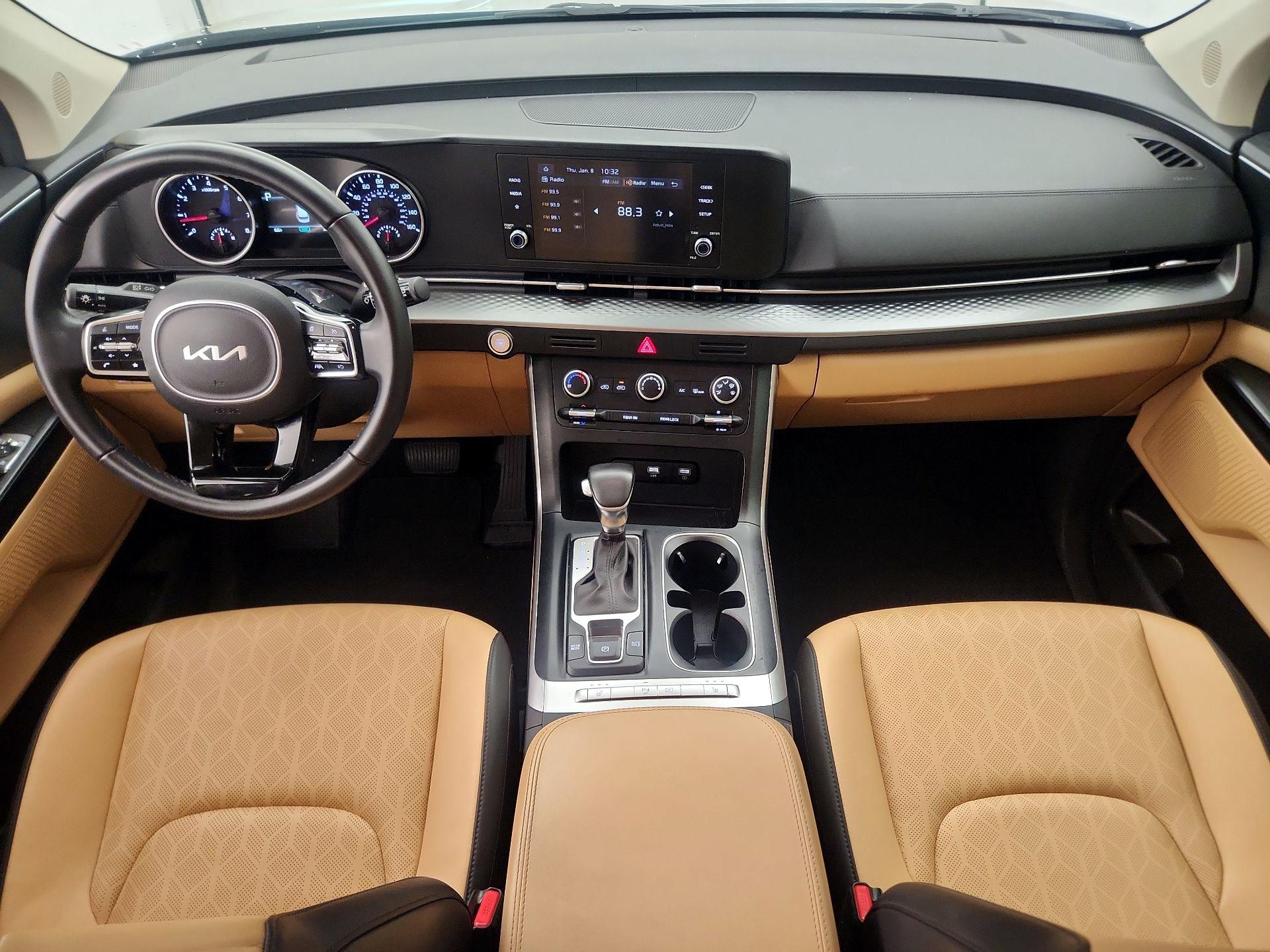 Thumbnail: 2023 Kia Carnival - 9