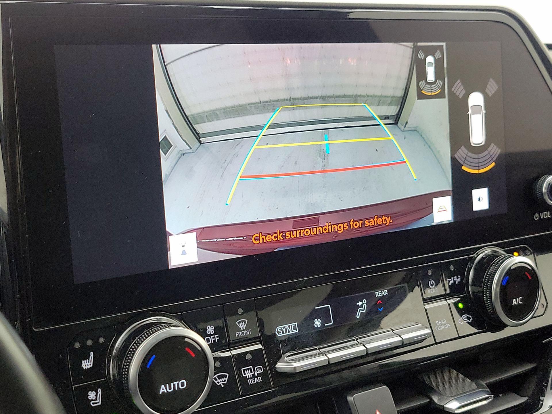 Thumbnail: 2023 Toyota Highlander - 14