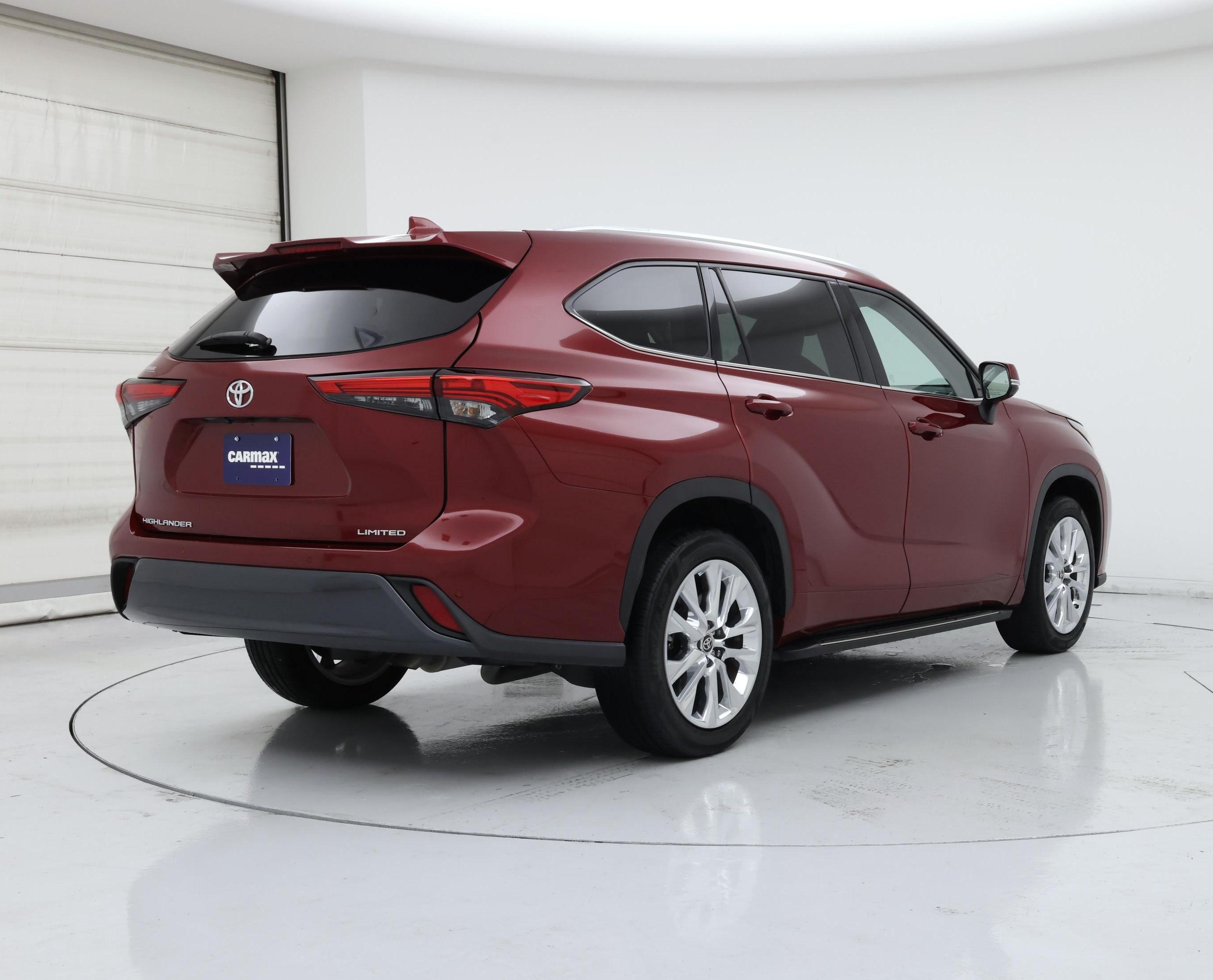 Thumbnail: 2023 Toyota Highlander - 8