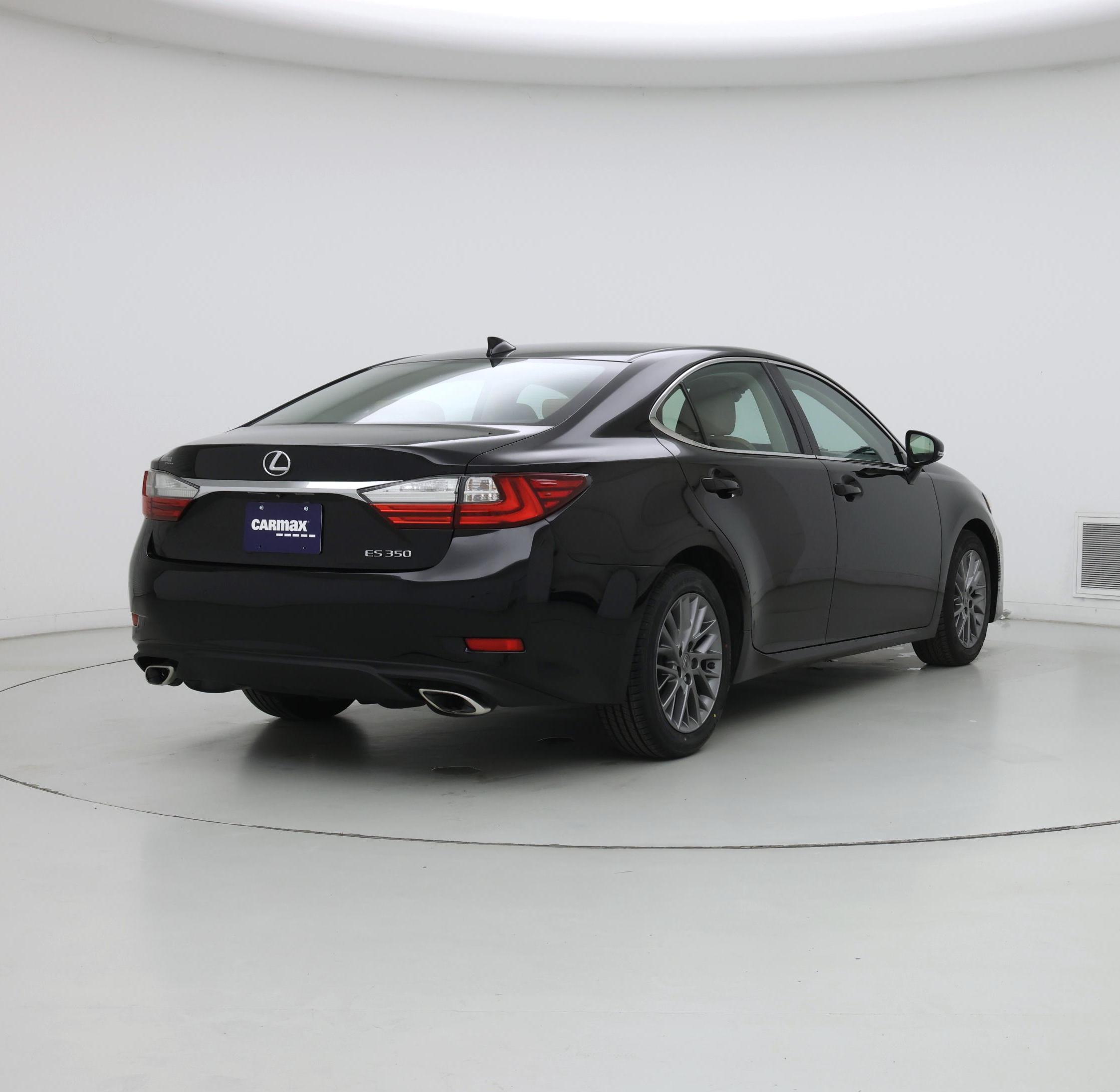 Thumbnail: 2018 Lexus ES - 8