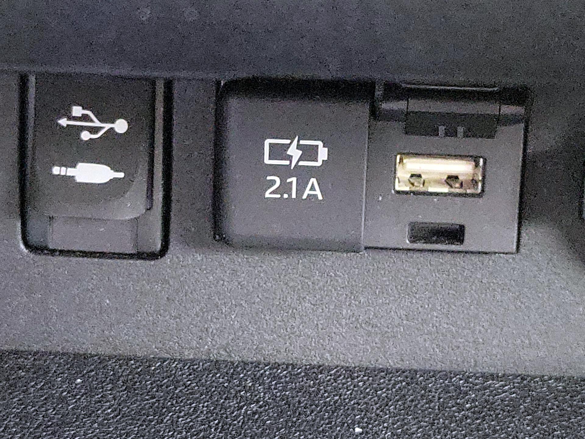 Thumbnail: 2019 Toyota Highlander - 18