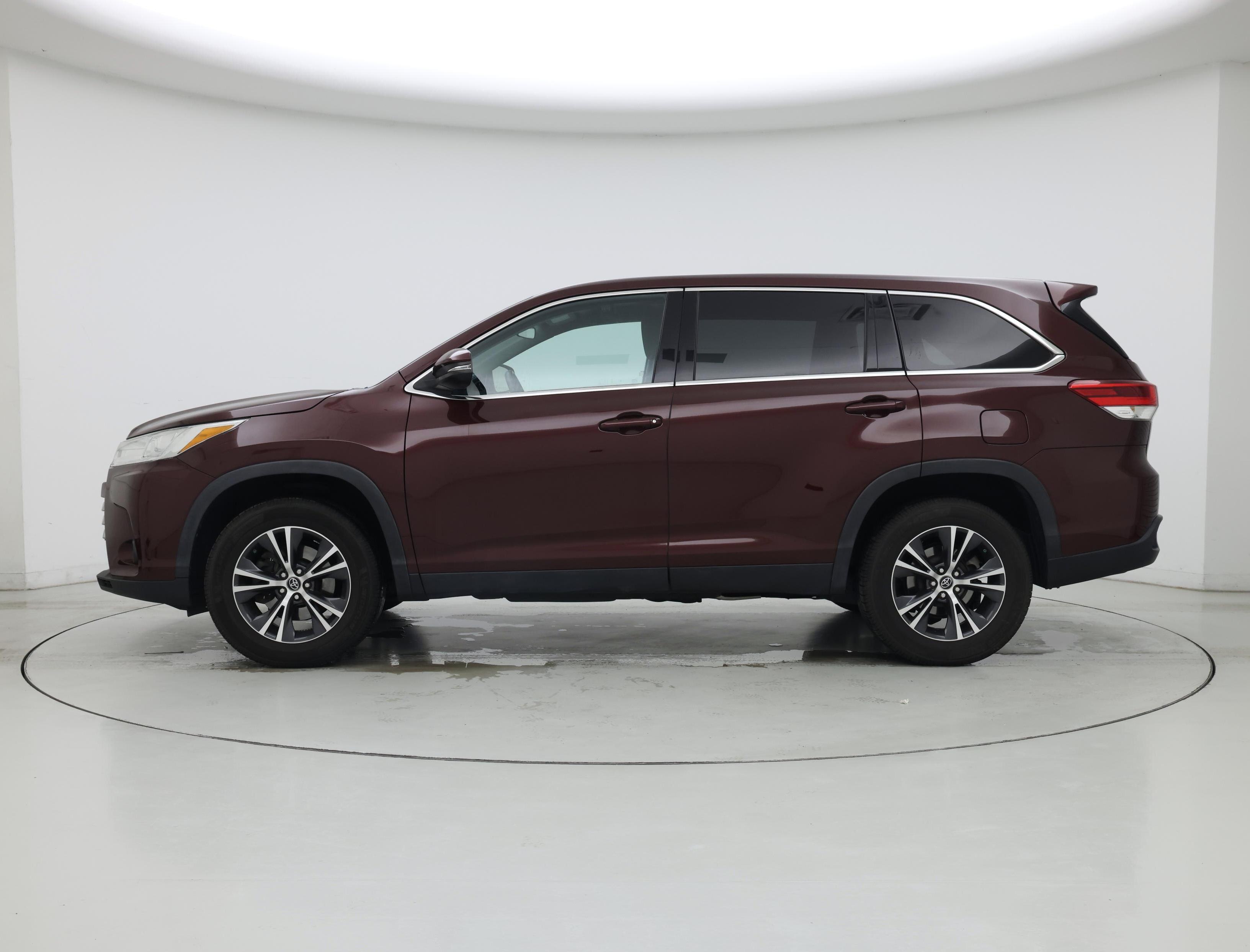 Thumbnail: 2019 Toyota Highlander - 3