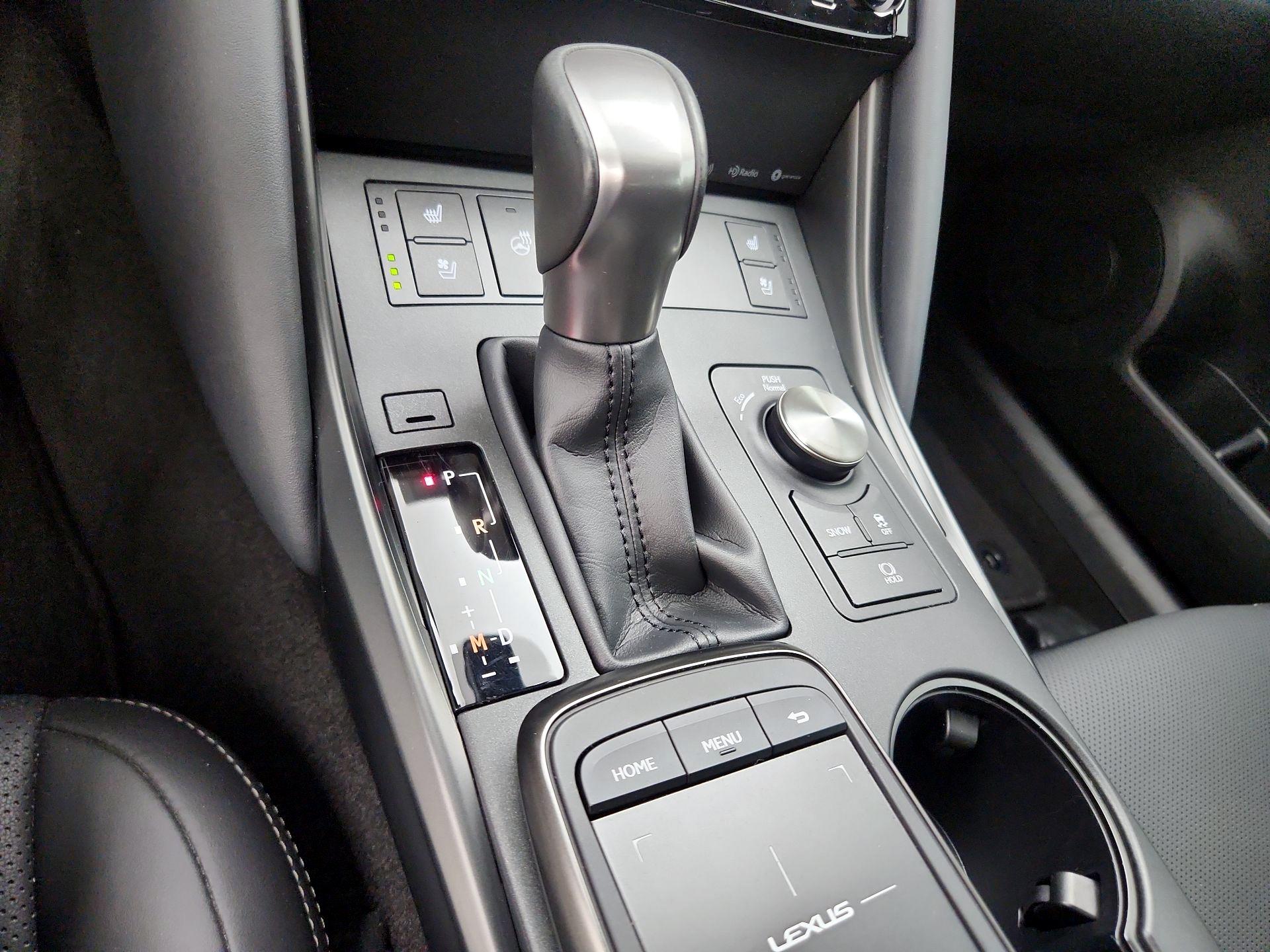 Thumbnail: 2024 Lexus IS - 17