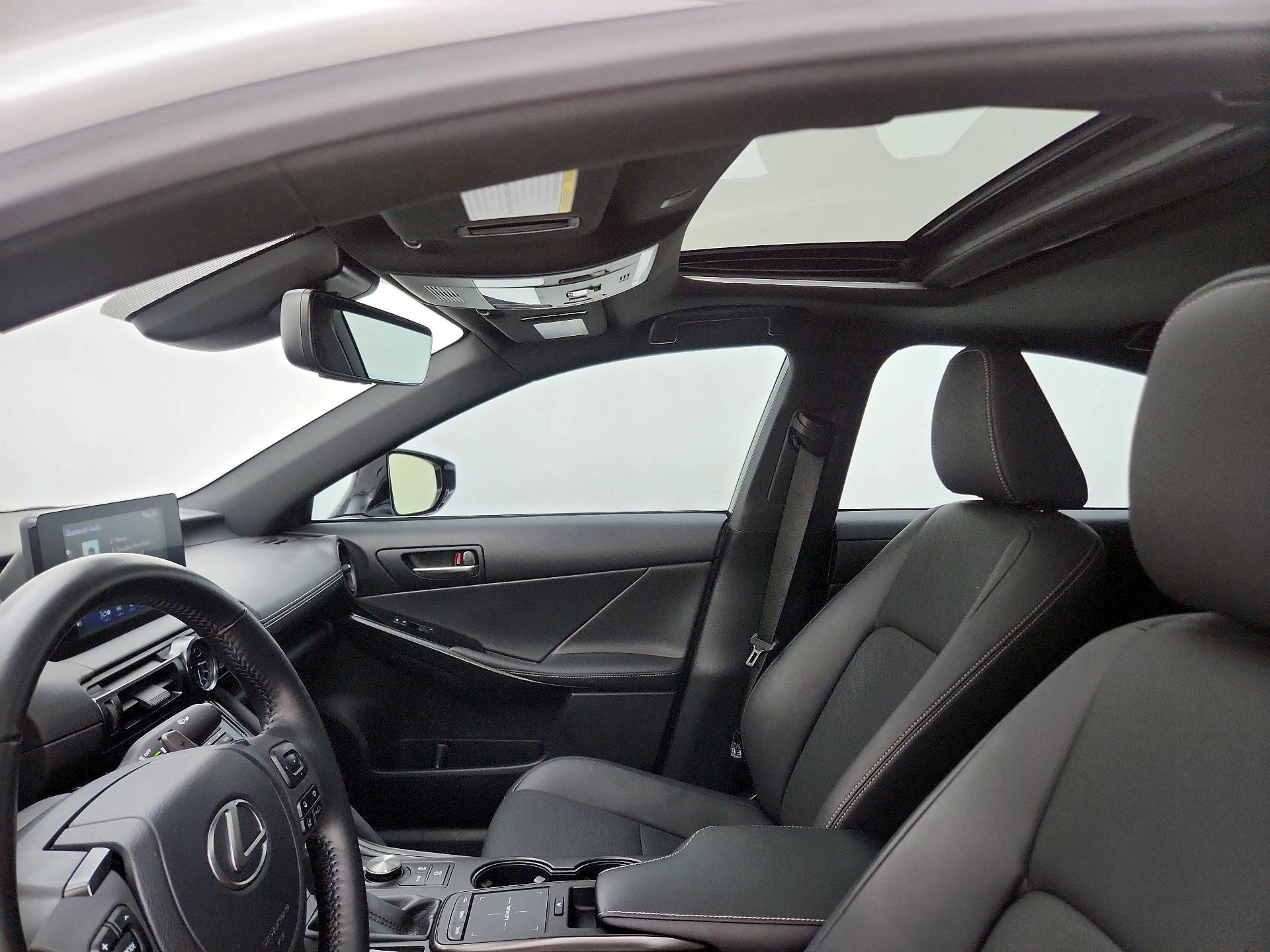 Thumbnail: 2024 Lexus IS - 19