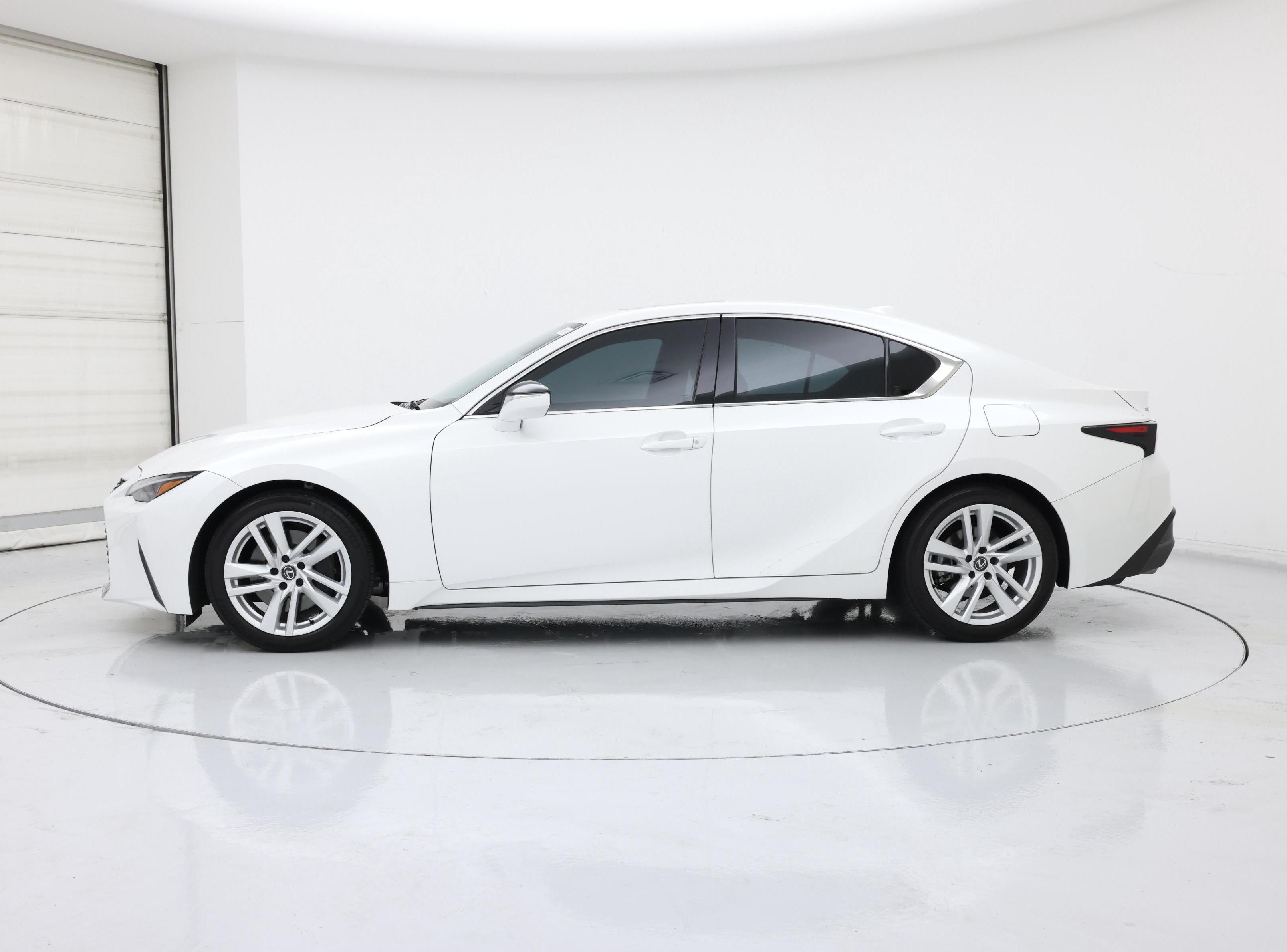 Thumbnail: 2024 Lexus IS - 3