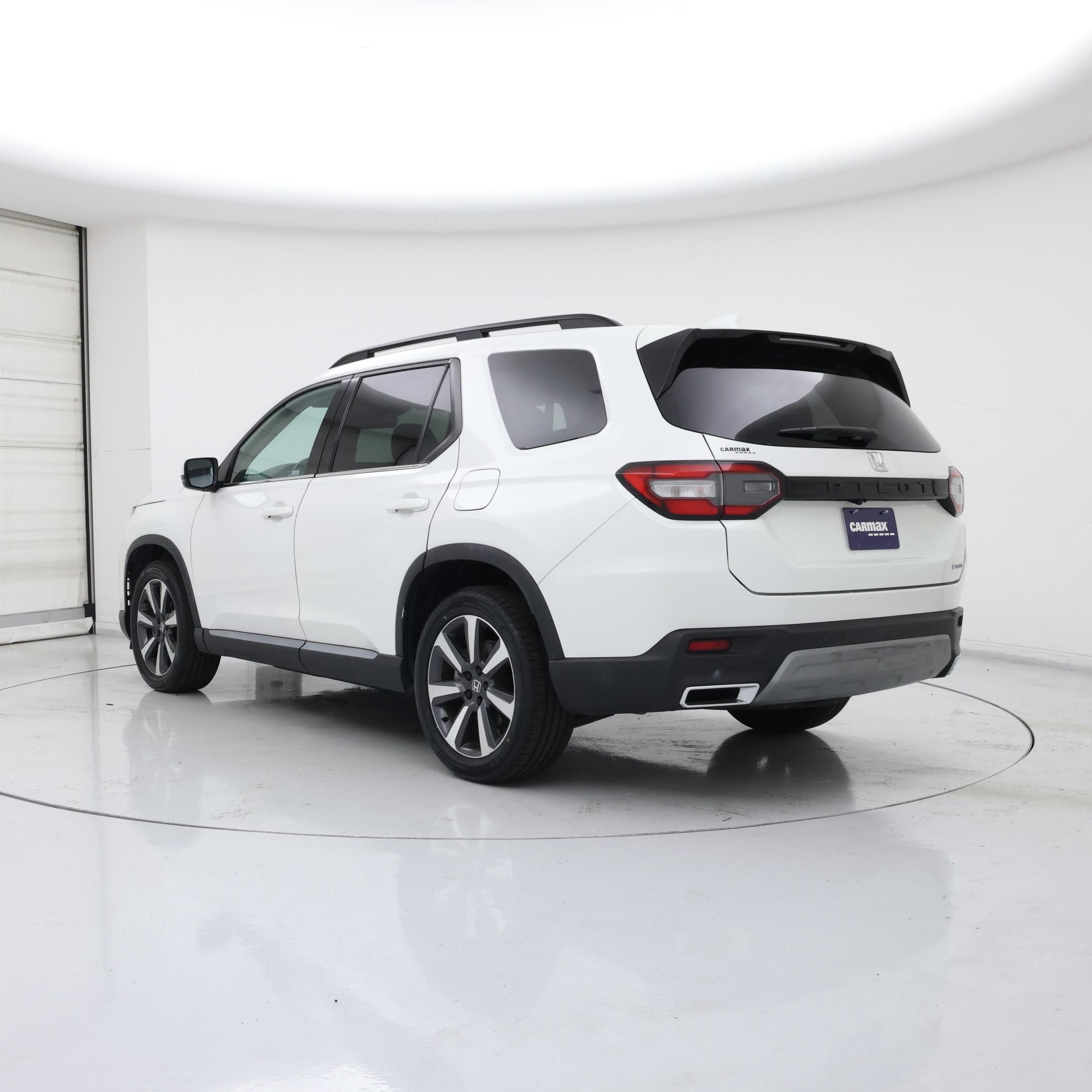 Thumbnail: 2023 Honda Pilot - 2