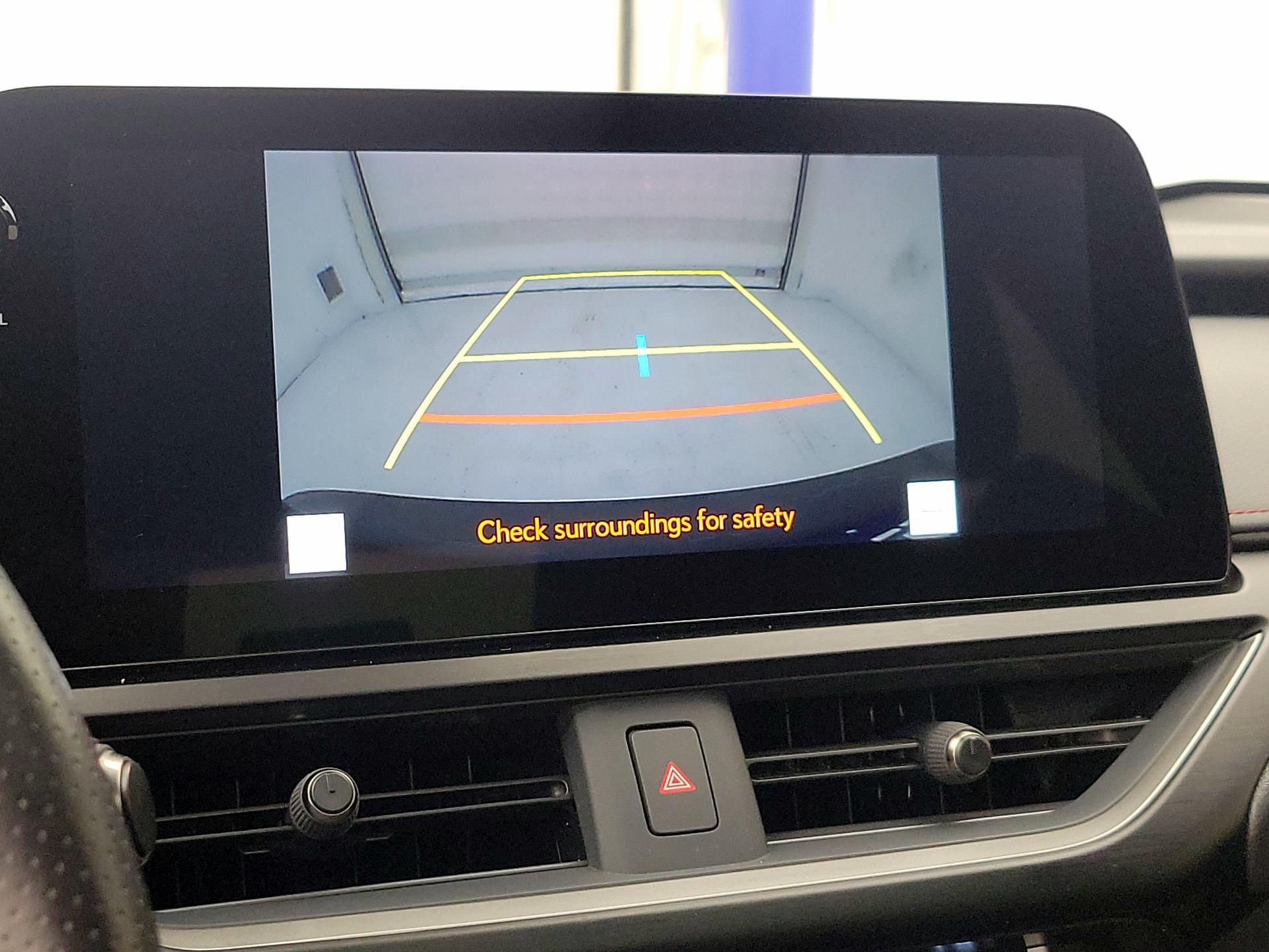 Thumbnail: 2023 Lexus UX - 14