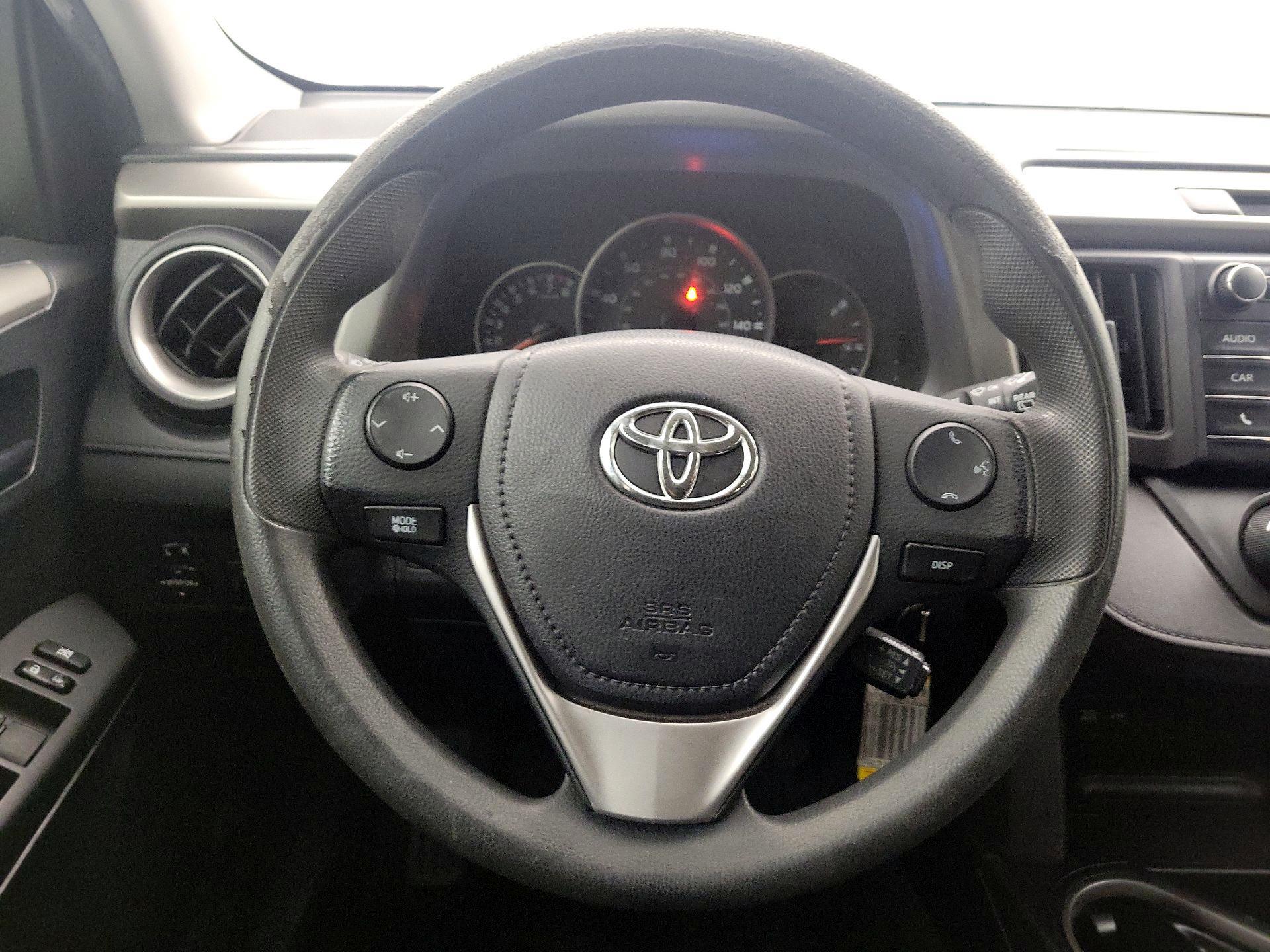 Thumbnail: 2016 Toyota RAV4 - 10