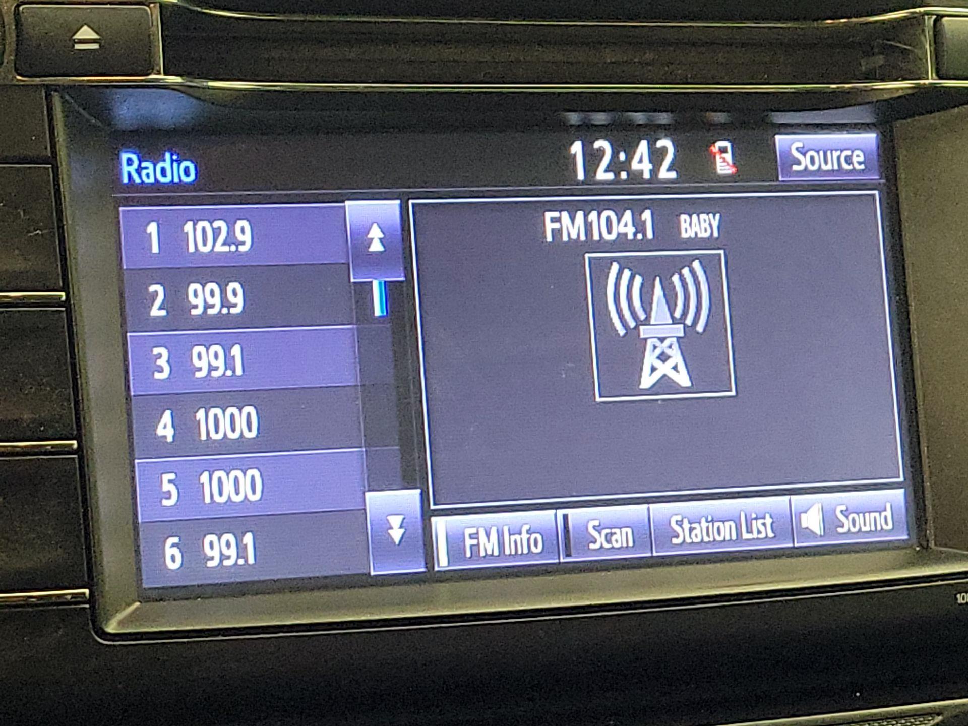 Thumbnail: 2016 Toyota RAV4 - 15