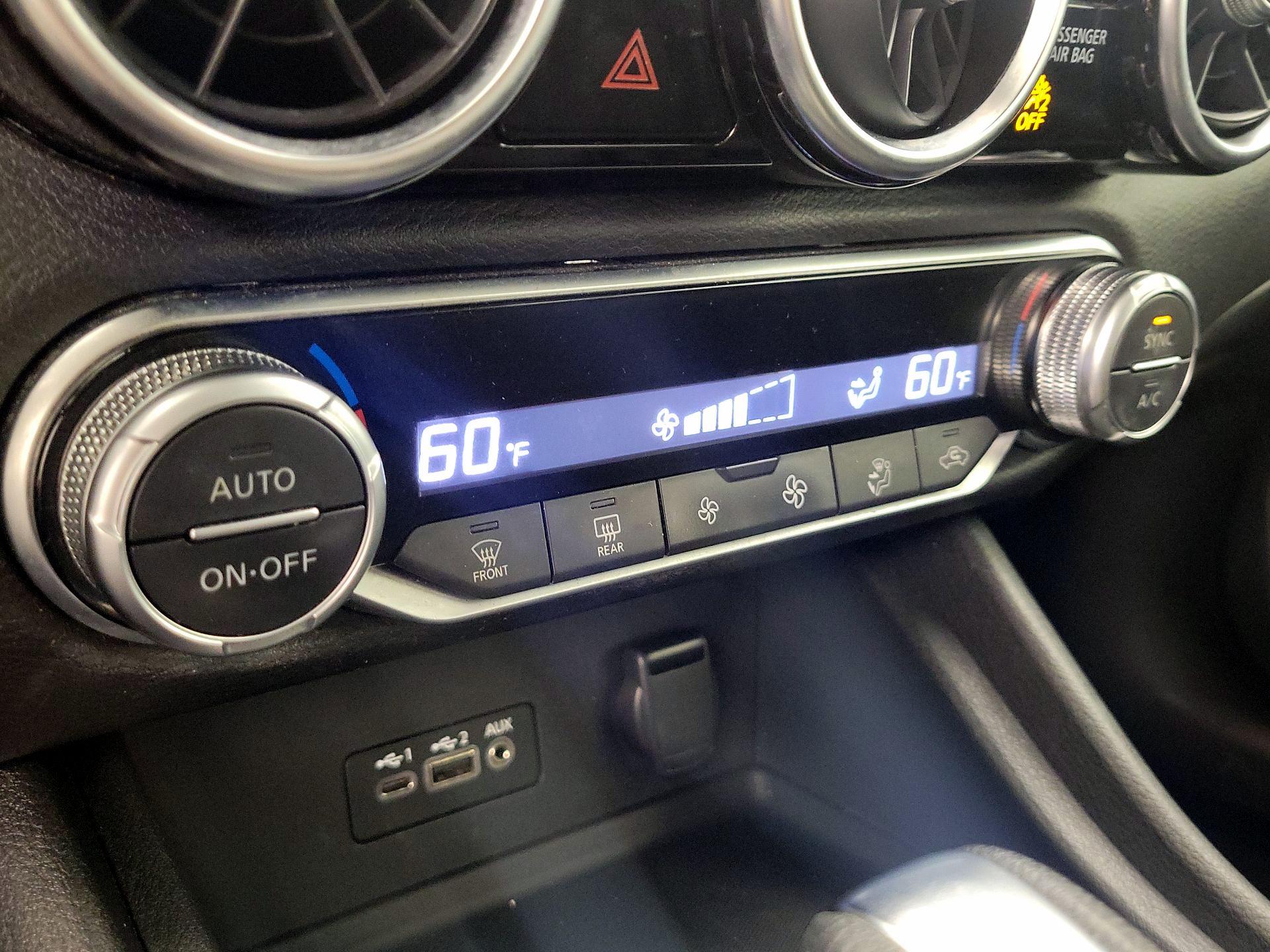 Thumbnail: 2020 Nissan Sentra - 16