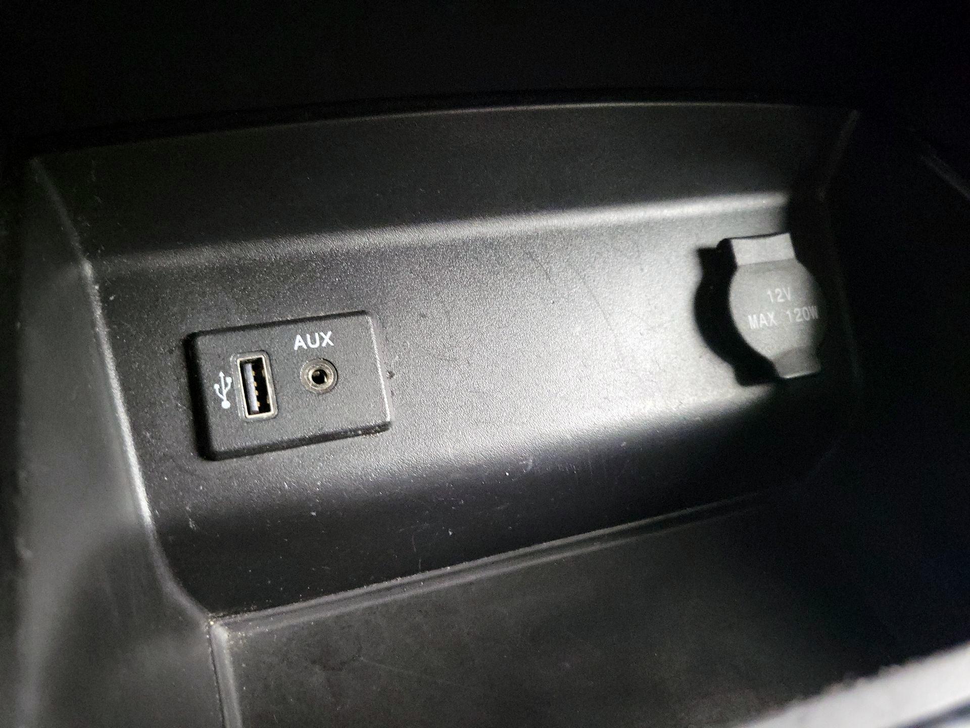 Thumbnail: 2018 Nissan Altima - 18