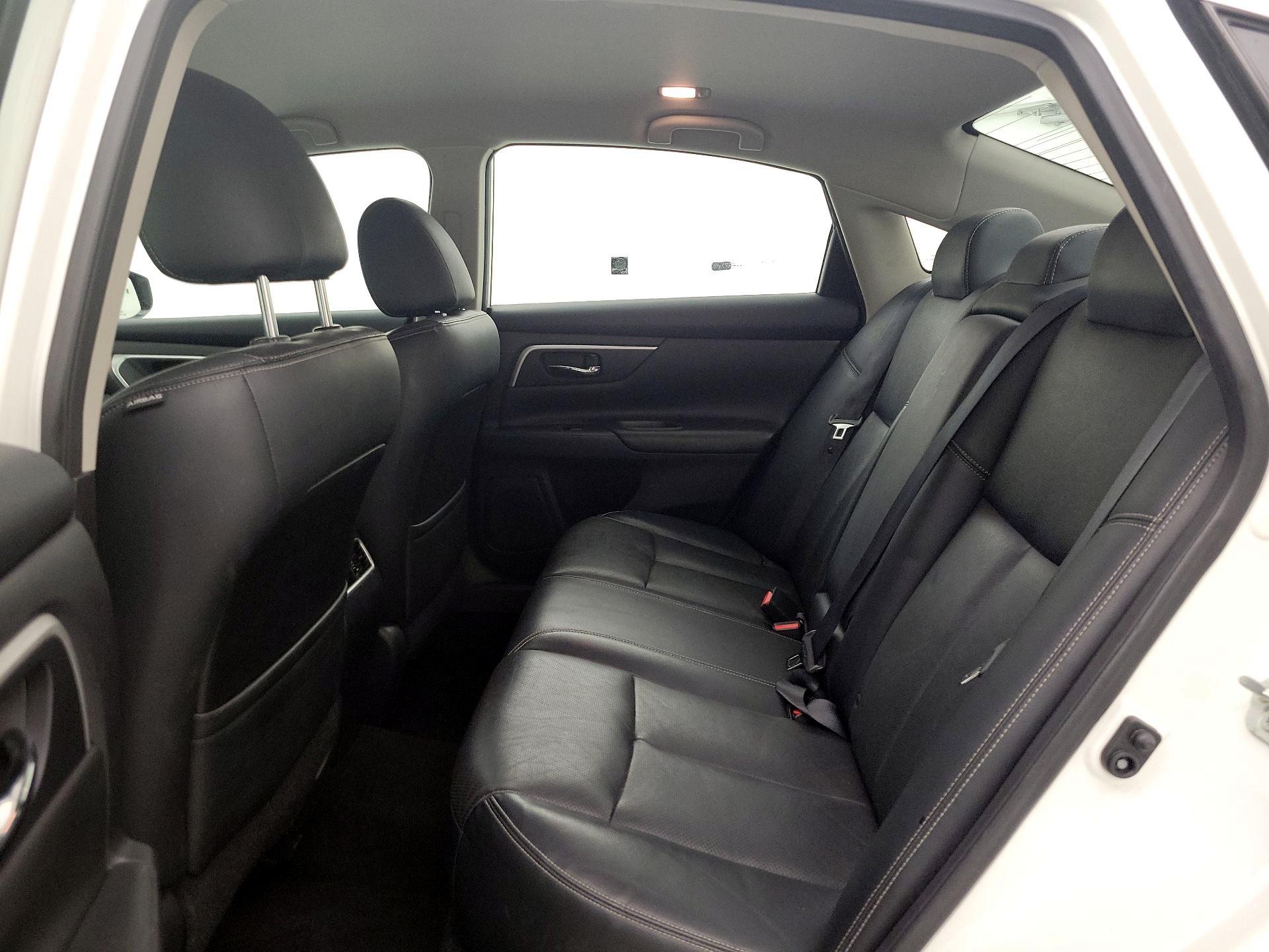 Thumbnail: 2018 Nissan Altima - 19