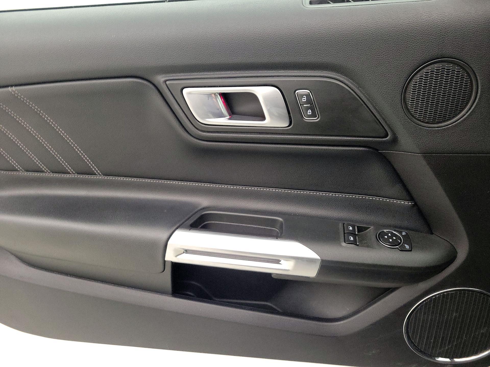 Thumbnail: 2019 Ford Mustang - 12