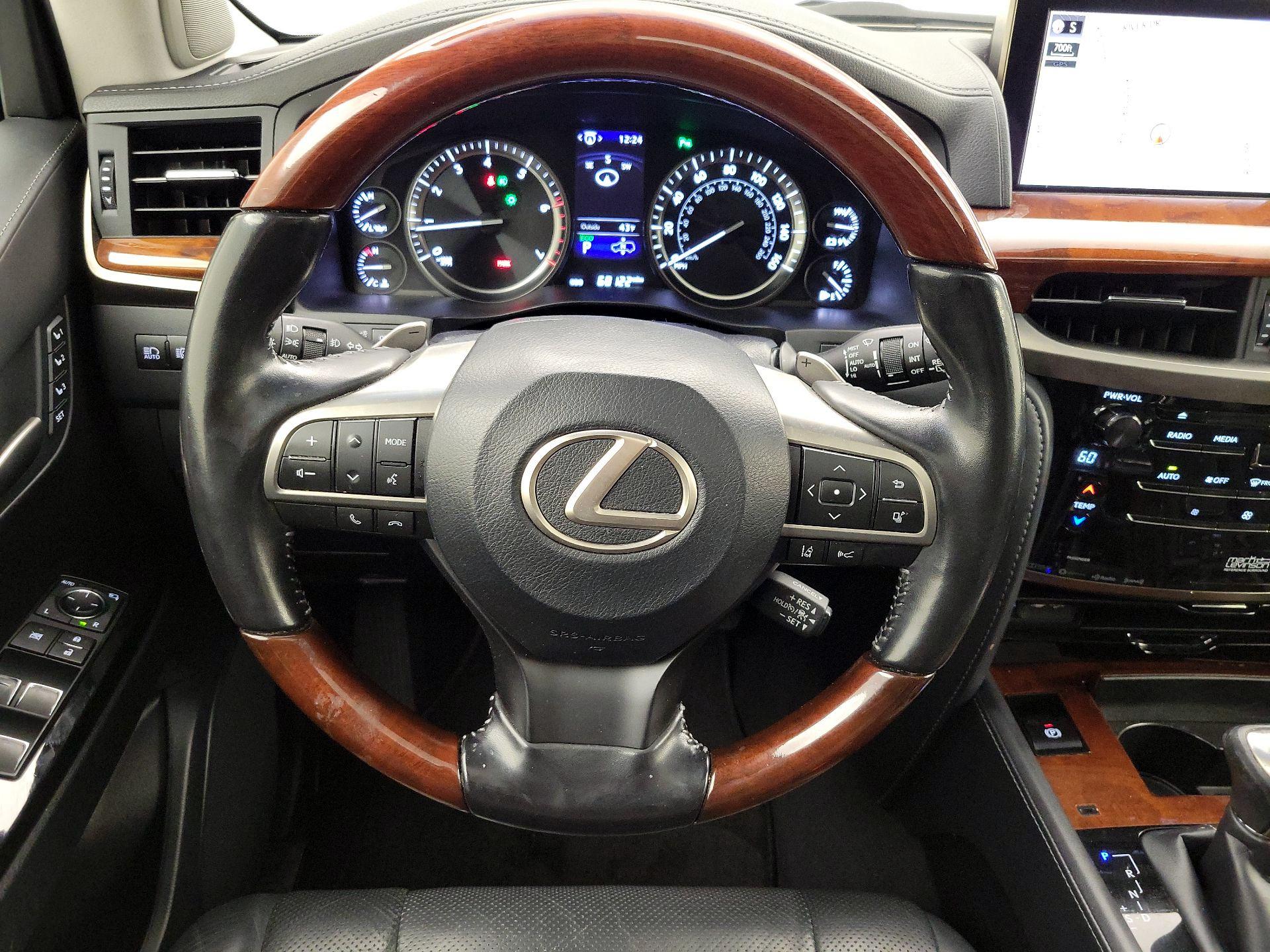 Thumbnail: 2020 Lexus LX - 10