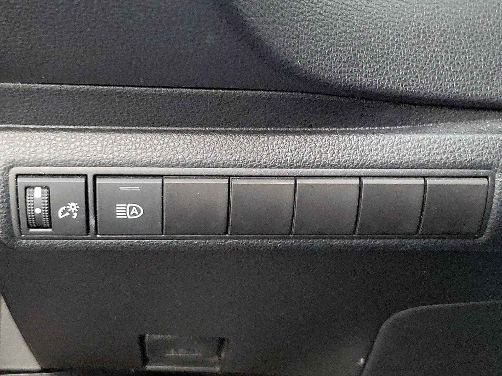 Thumbnail: 2020 Toyota Corolla - 13