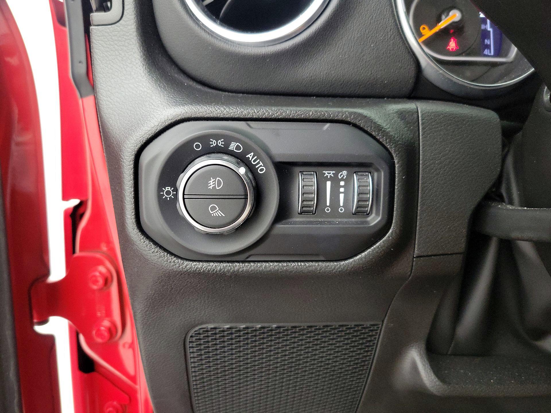 Thumbnail: 2022 Jeep Gladiator - 13