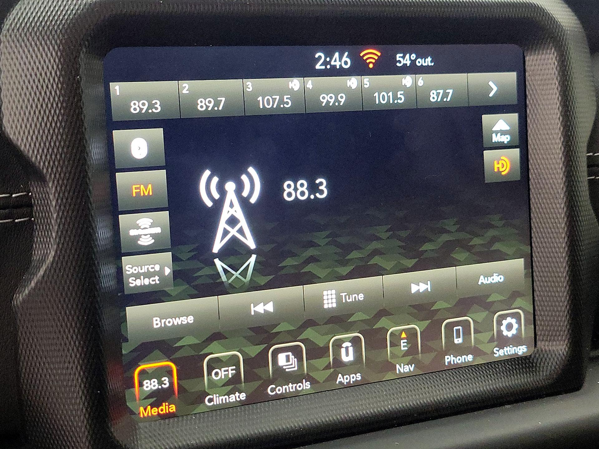 Thumbnail: 2022 Jeep Gladiator - 16