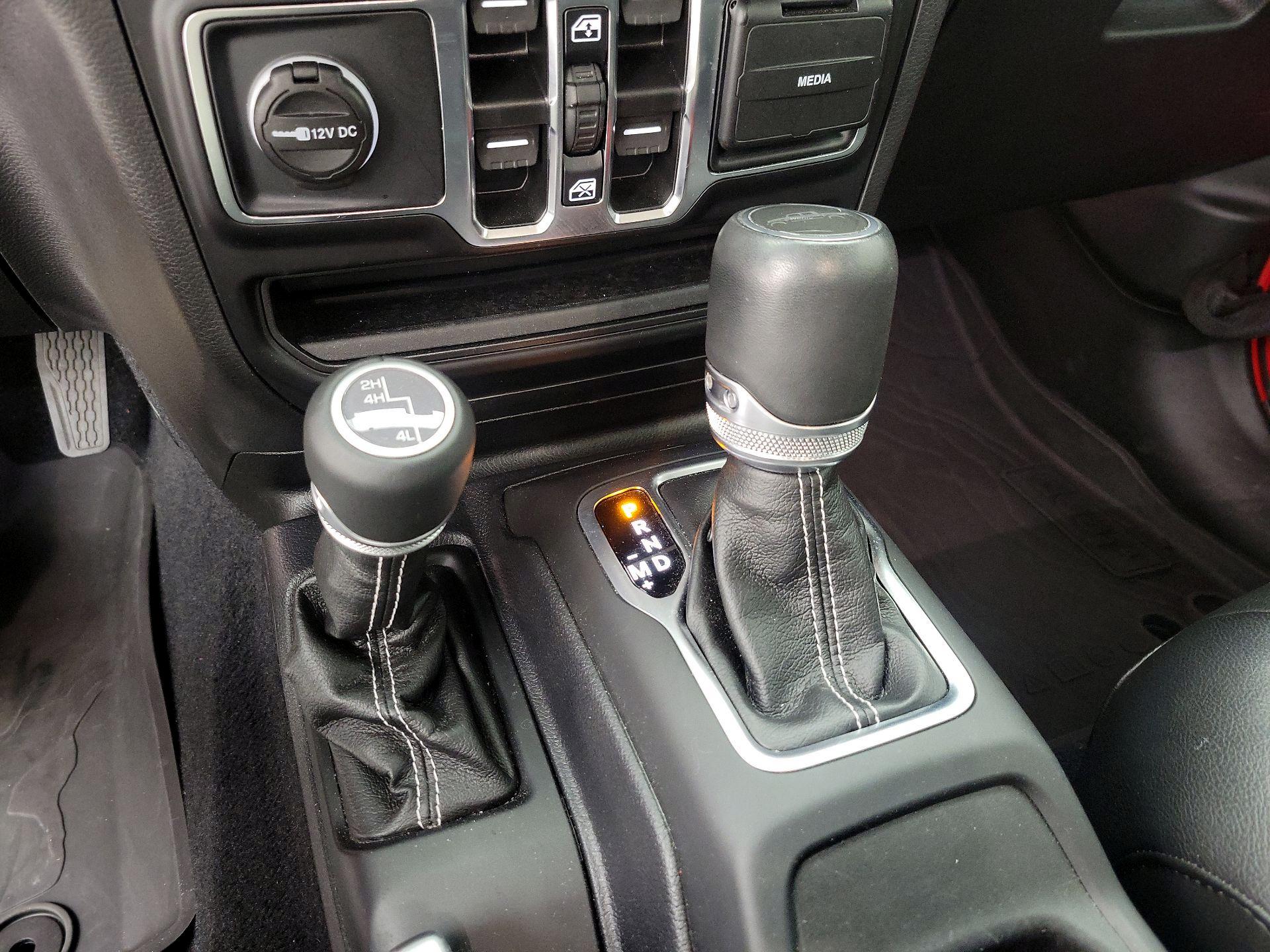 Thumbnail: 2022 Jeep Gladiator - 18