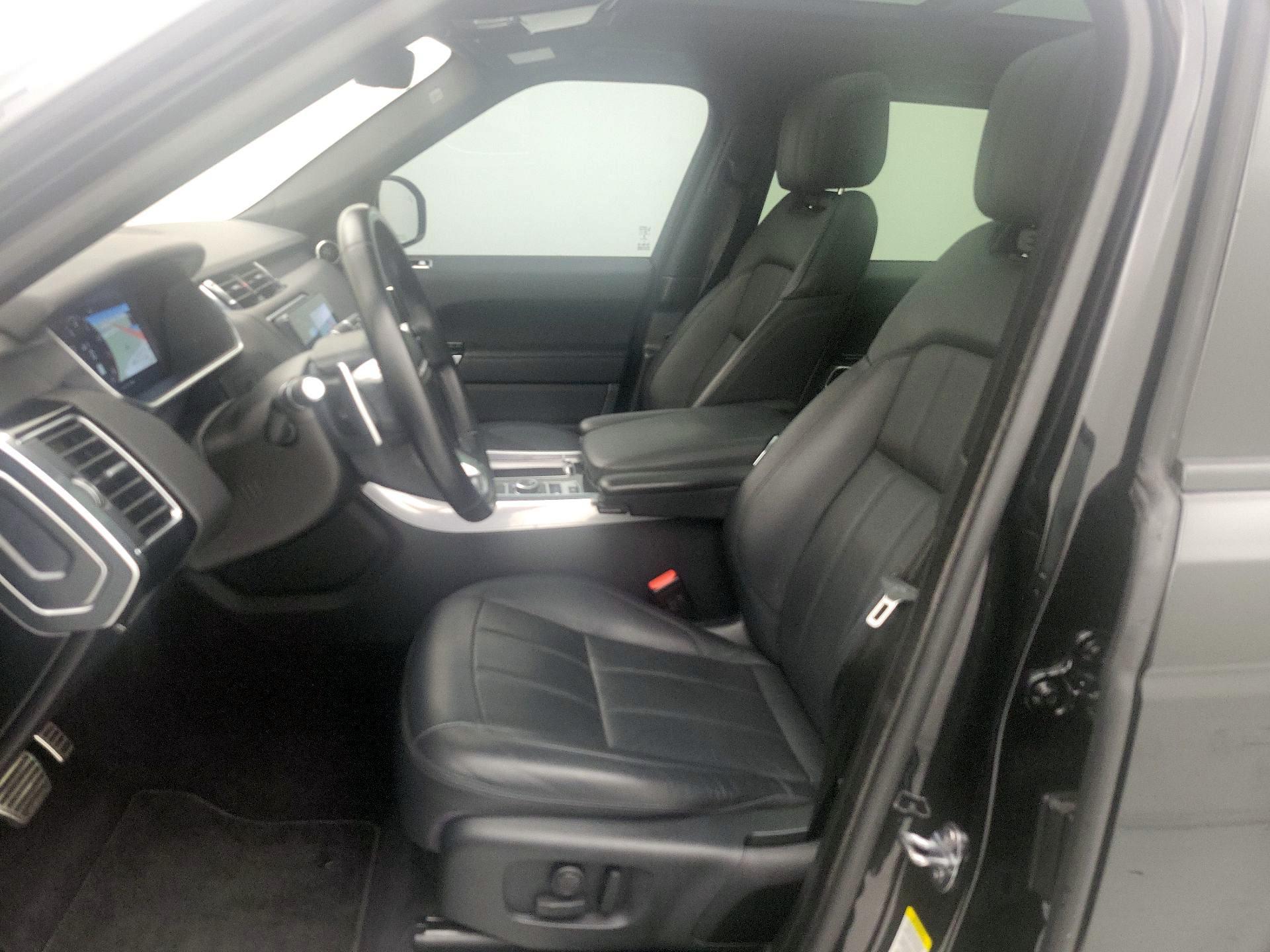 Thumbnail: 2021 Land Rover Range Rover Sport - 11