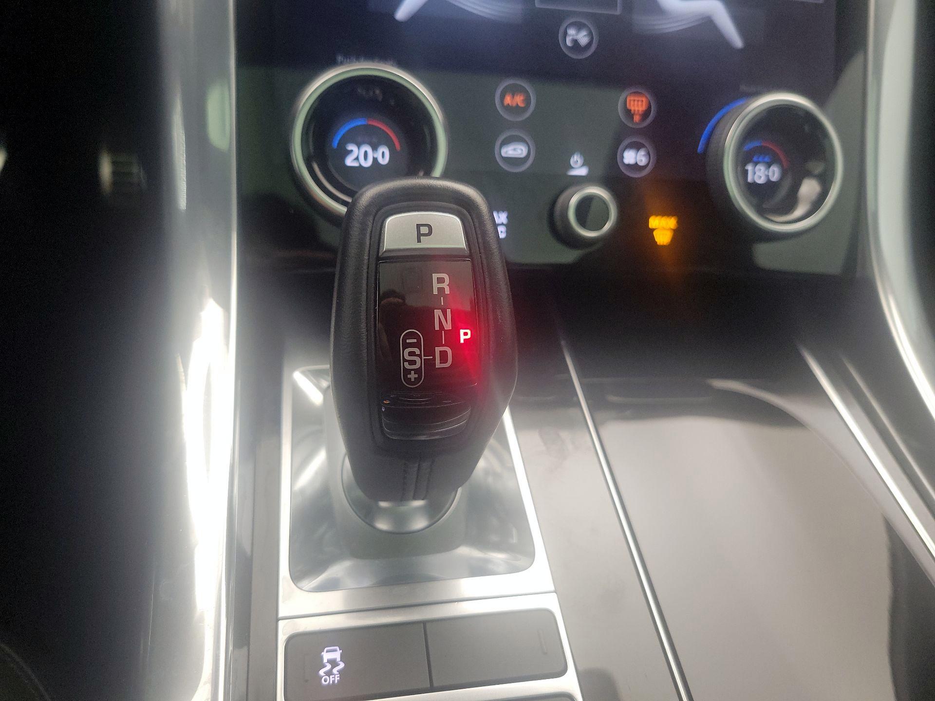 Thumbnail: 2021 Land Rover Range Rover Sport - 18