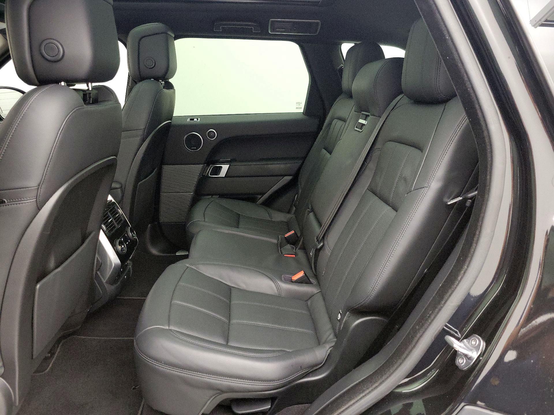 Thumbnail: 2021 Land Rover Range Rover Sport - 20