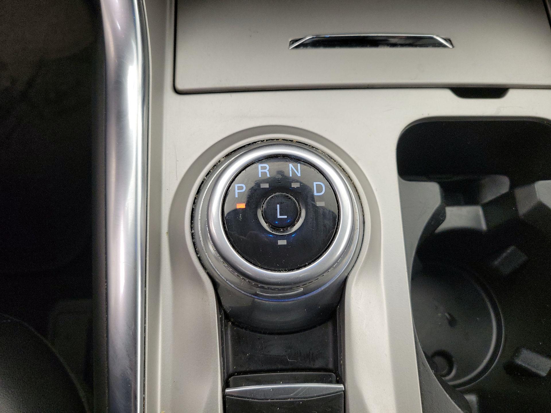 Thumbnail: 2021 Ford Explorer - 17