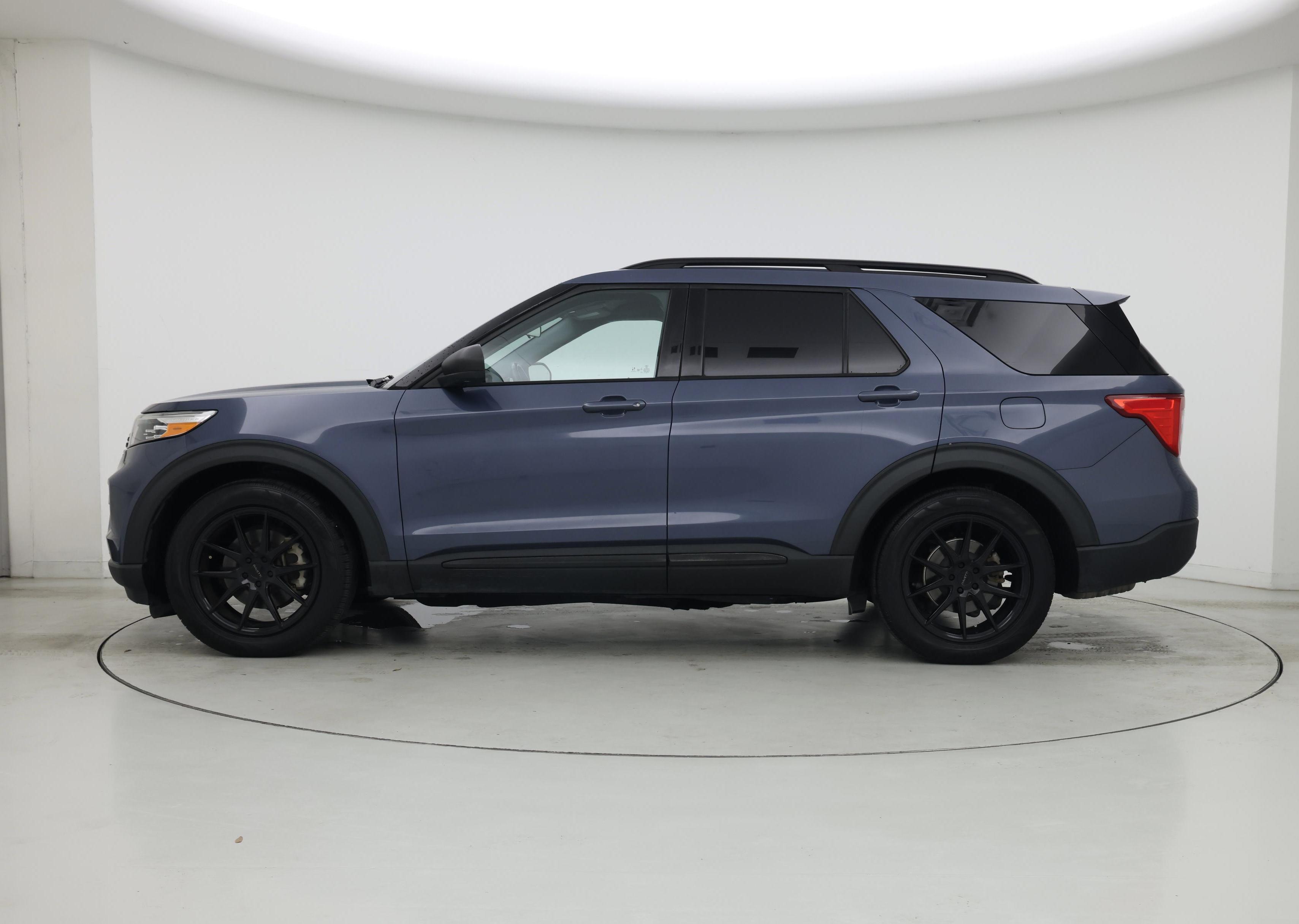 Thumbnail: 2021 Ford Explorer - 3