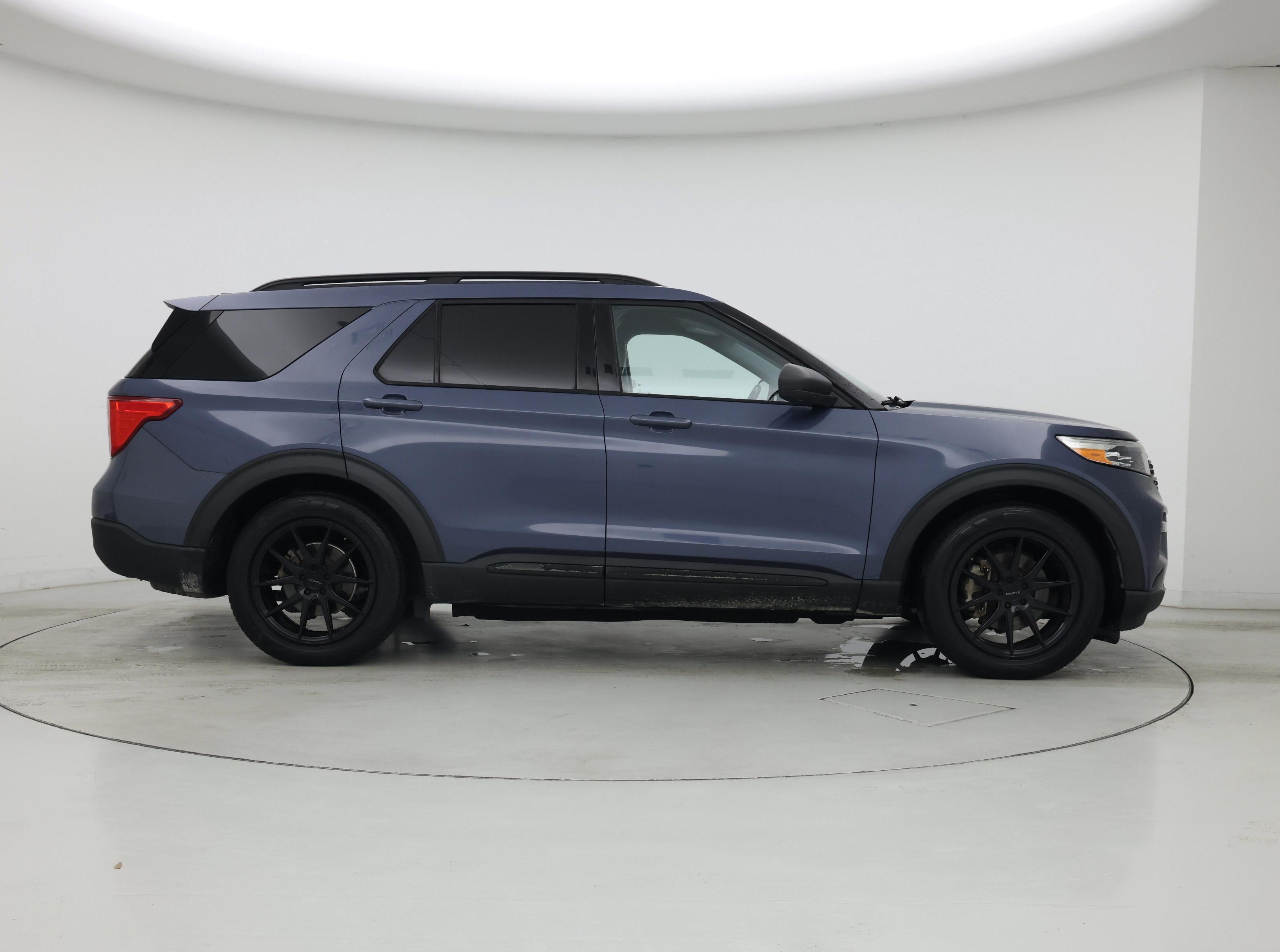 Thumbnail: 2021 Ford Explorer - 7