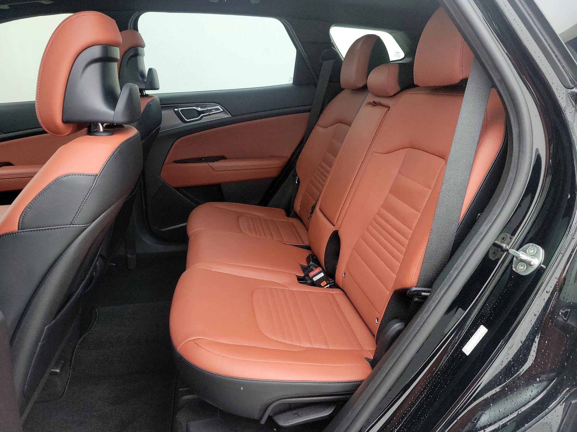 Thumbnail: 2023 Kia Sportage - 20