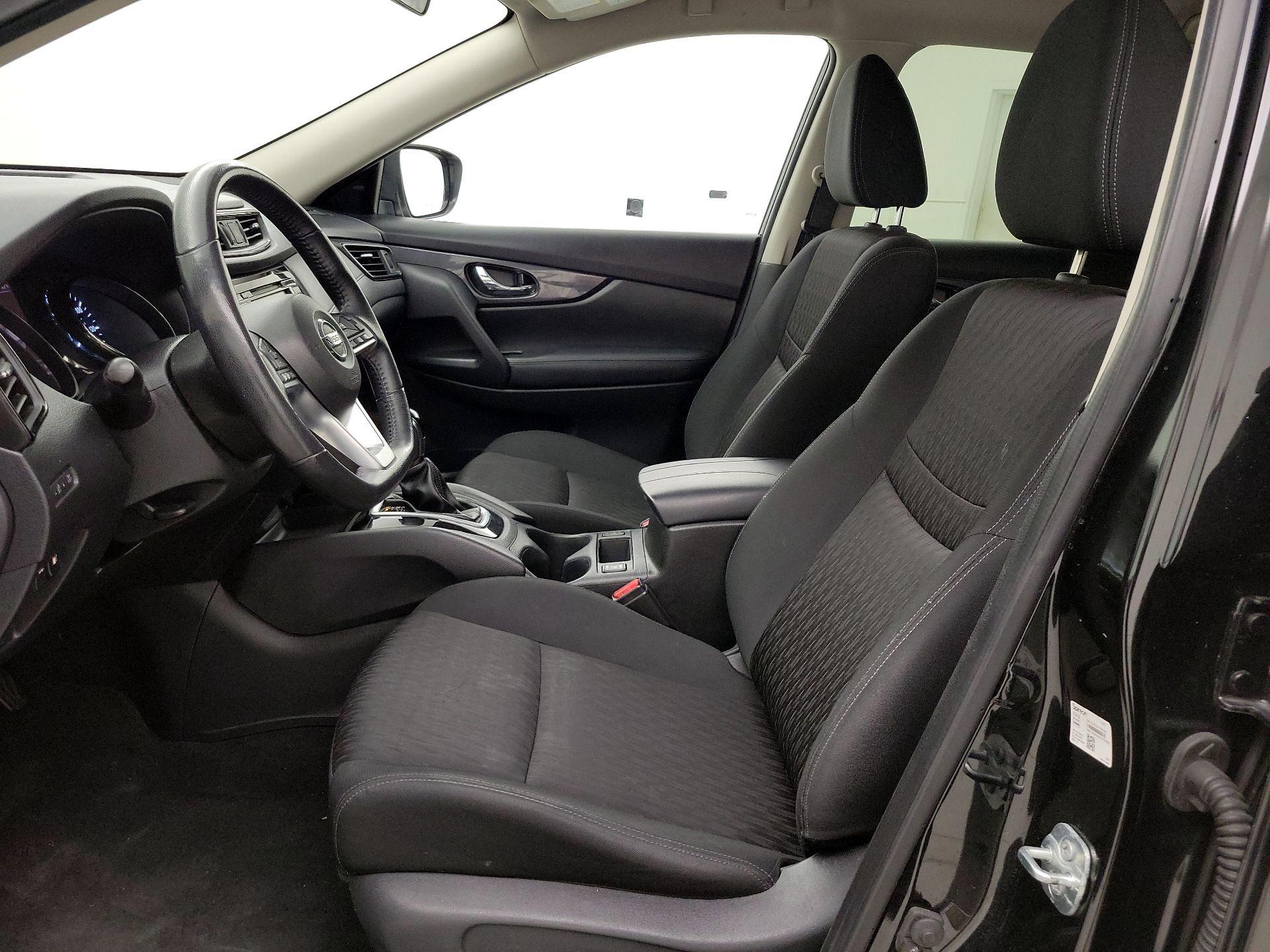 Thumbnail: 2018 Nissan Rogue - 11