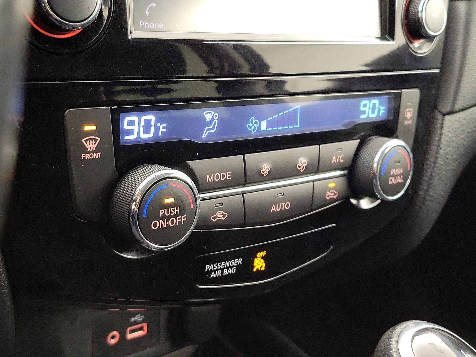 Thumbnail: 2018 Nissan Rogue - 16