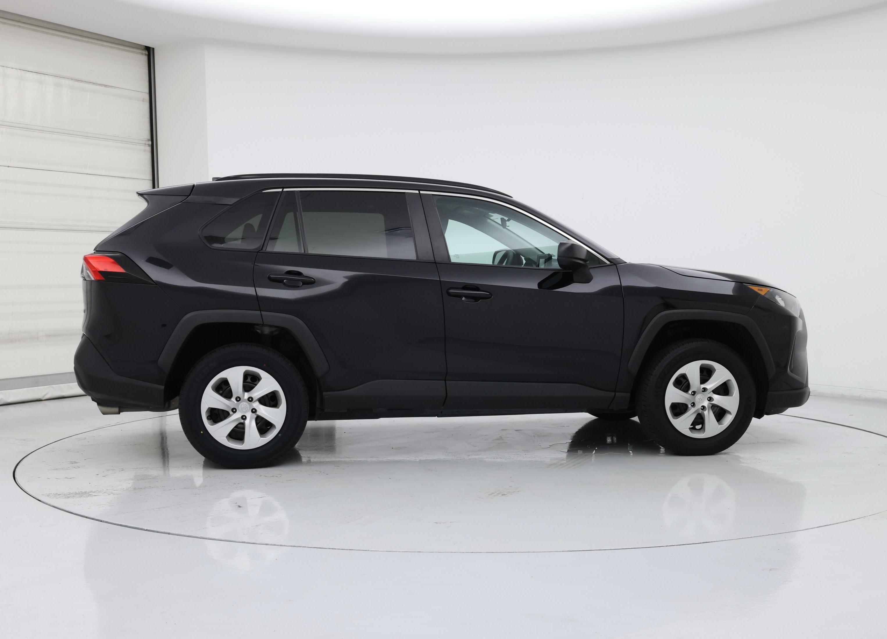 Thumbnail: 2021 Toyota RAV4 - 7