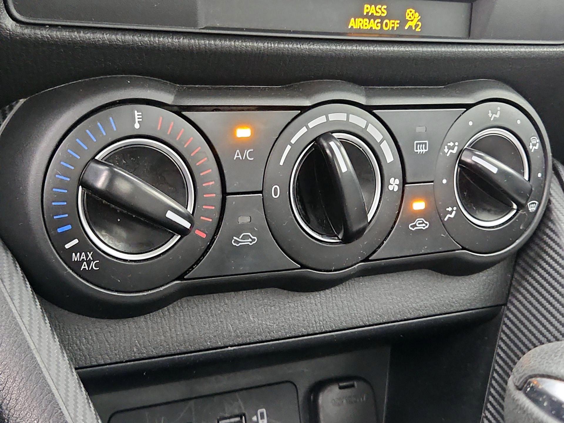 Thumbnail: 2020 Toyota Yaris - 15