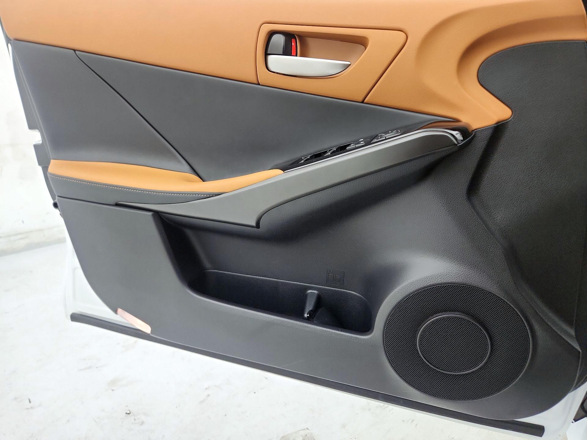 Thumbnail: 2025 Lexus IS - 12