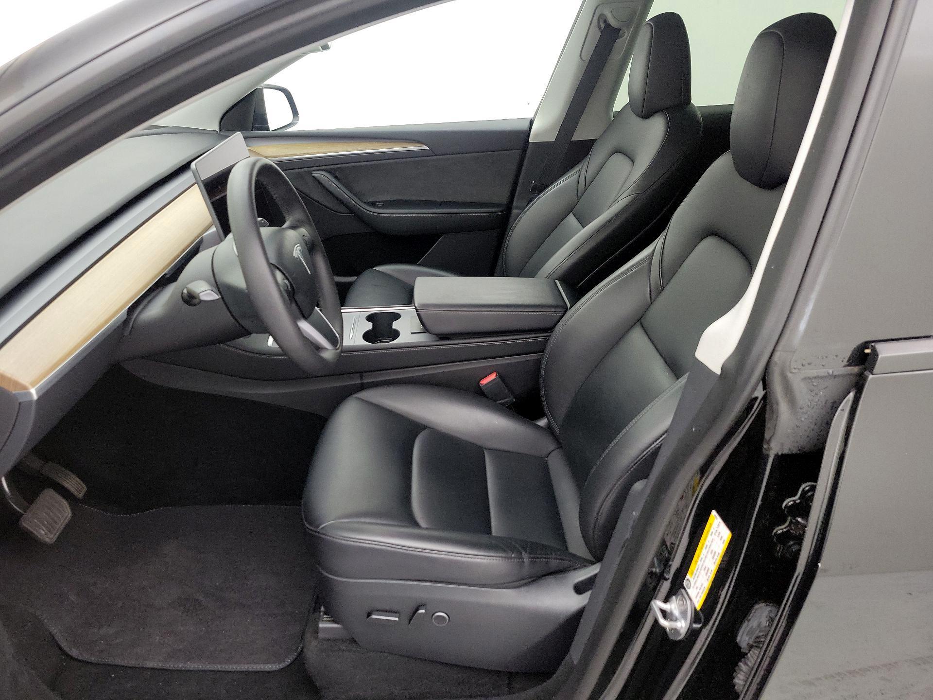 Thumbnail: 2023 Tesla Model Y - 11