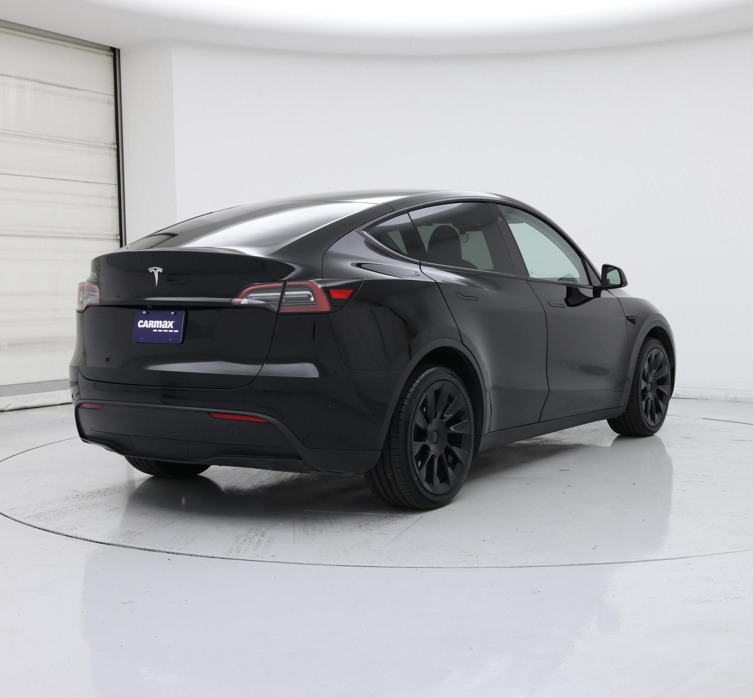 Thumbnail: 2023 Tesla Model Y - 8