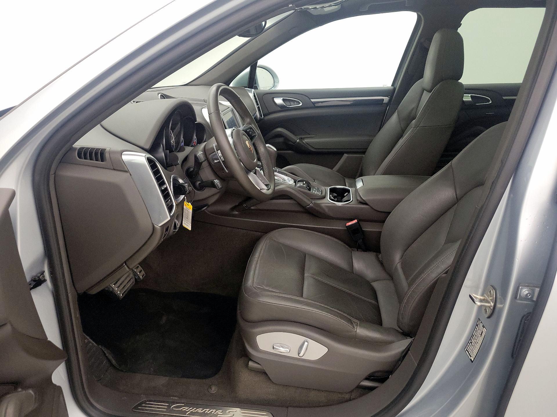Thumbnail: 2017 Porsche Cayenne - 11