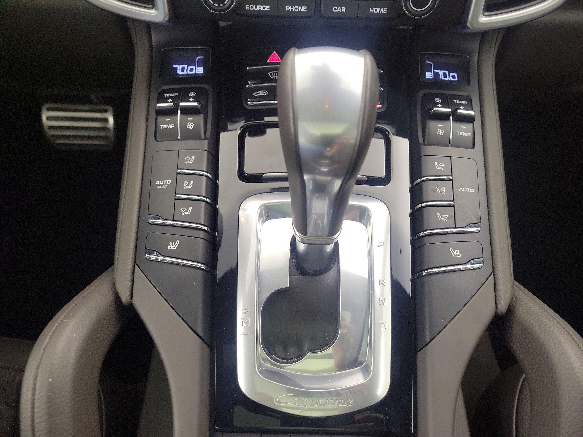 Thumbnail: 2017 Porsche Cayenne - 16